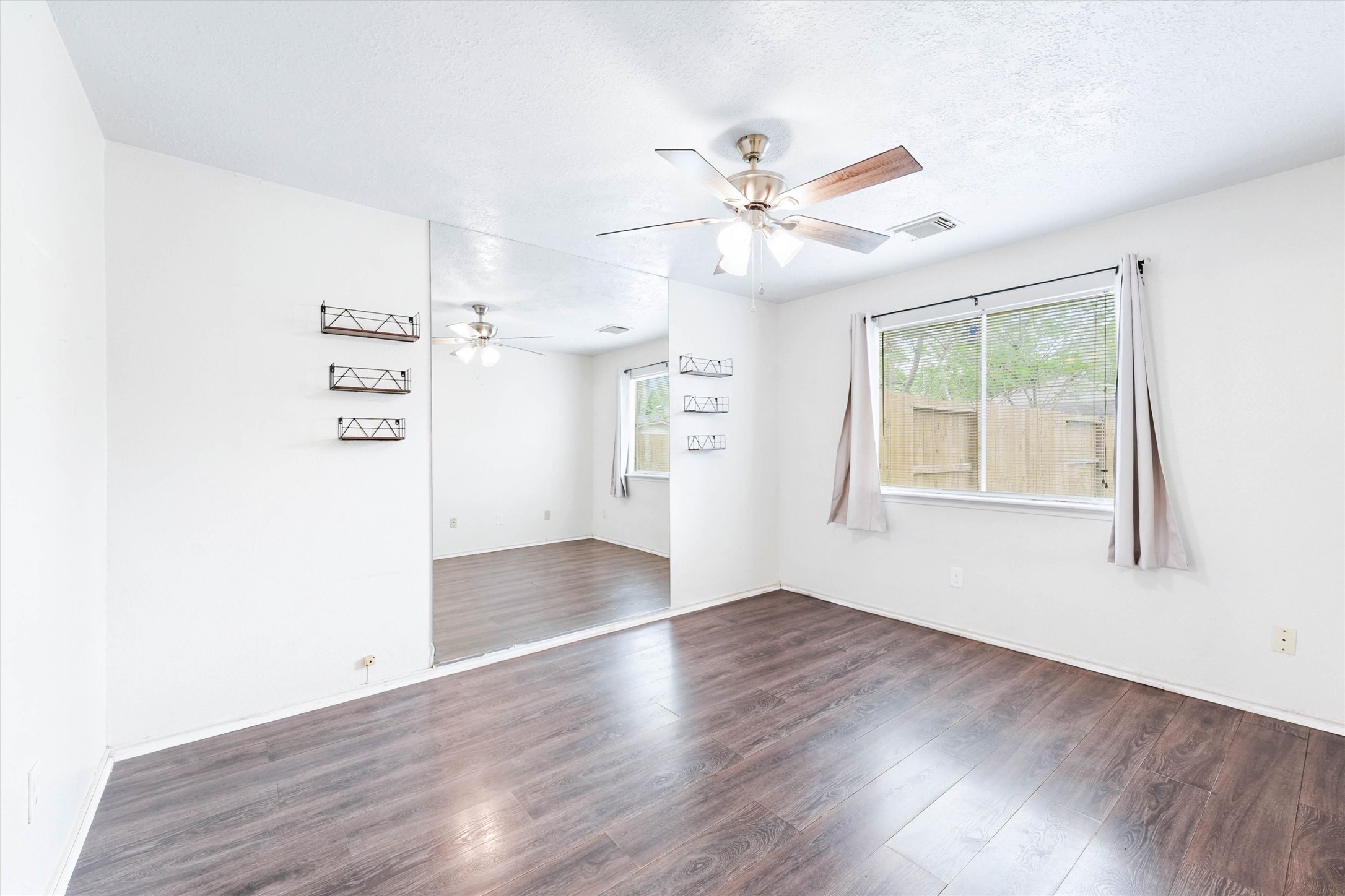 4914 Meadowfox Place, Spring, TX 77389