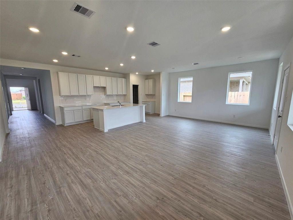16072 Tallis Drive, Conroe, TX 77303