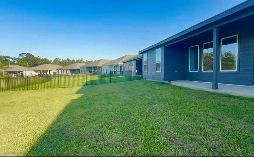 16072 Tallis Drive, Conroe, TX 77303