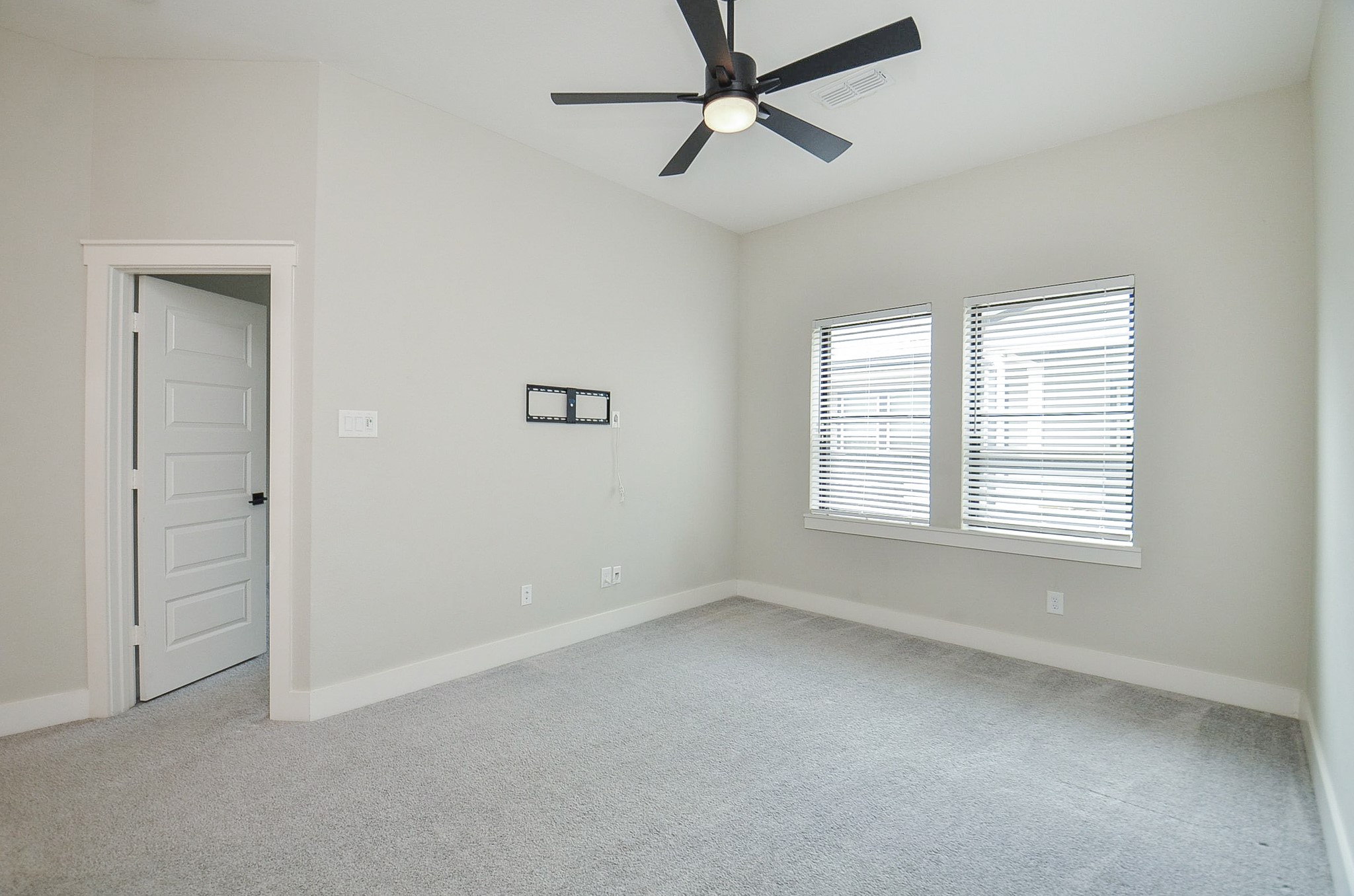 Versatile game room/flex space positioned between two secondary bedroomsideal for play, homework, gaming or a second lounge.