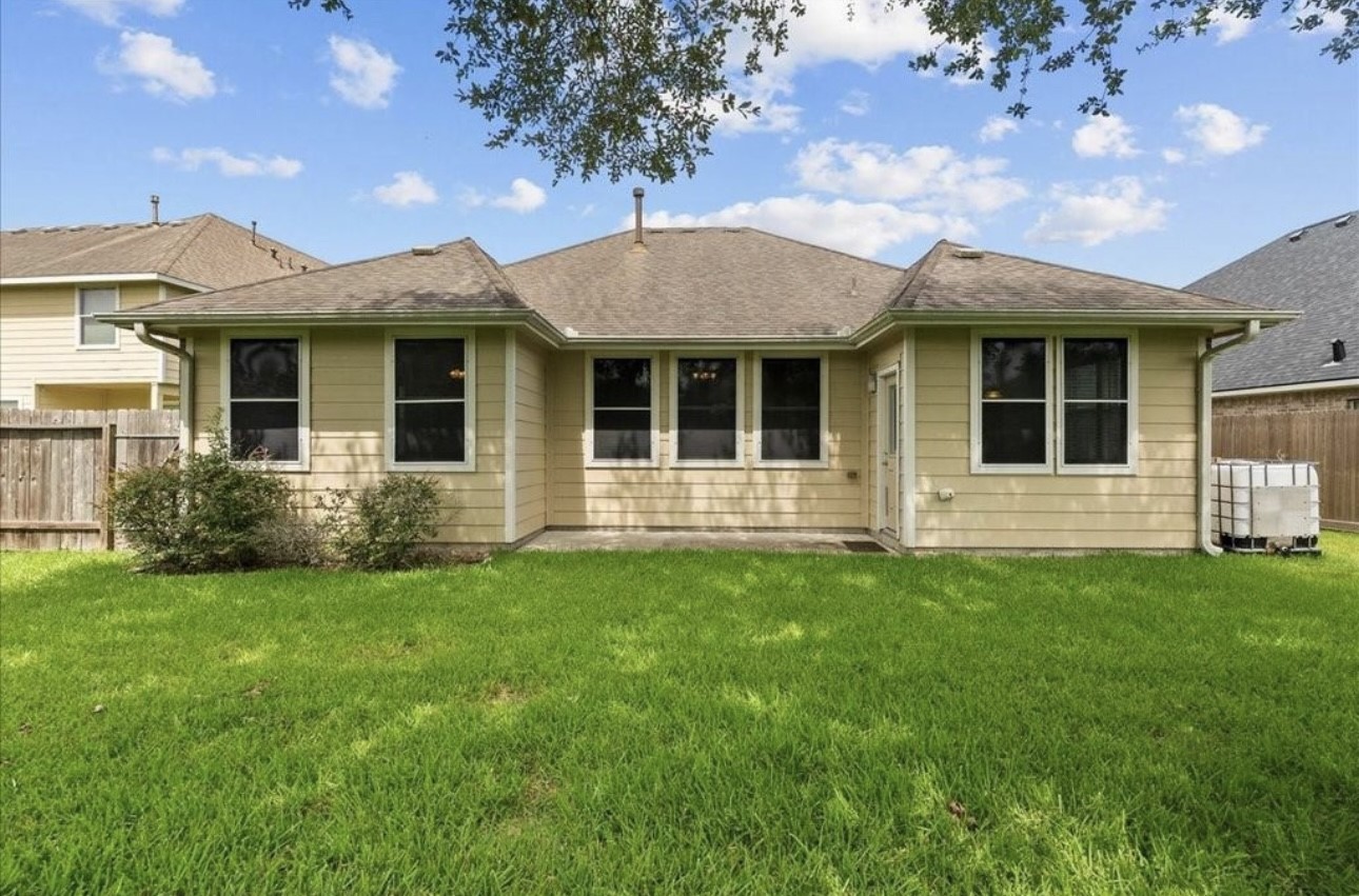 621 Rocky Hollow Lane, League City, TX 77573