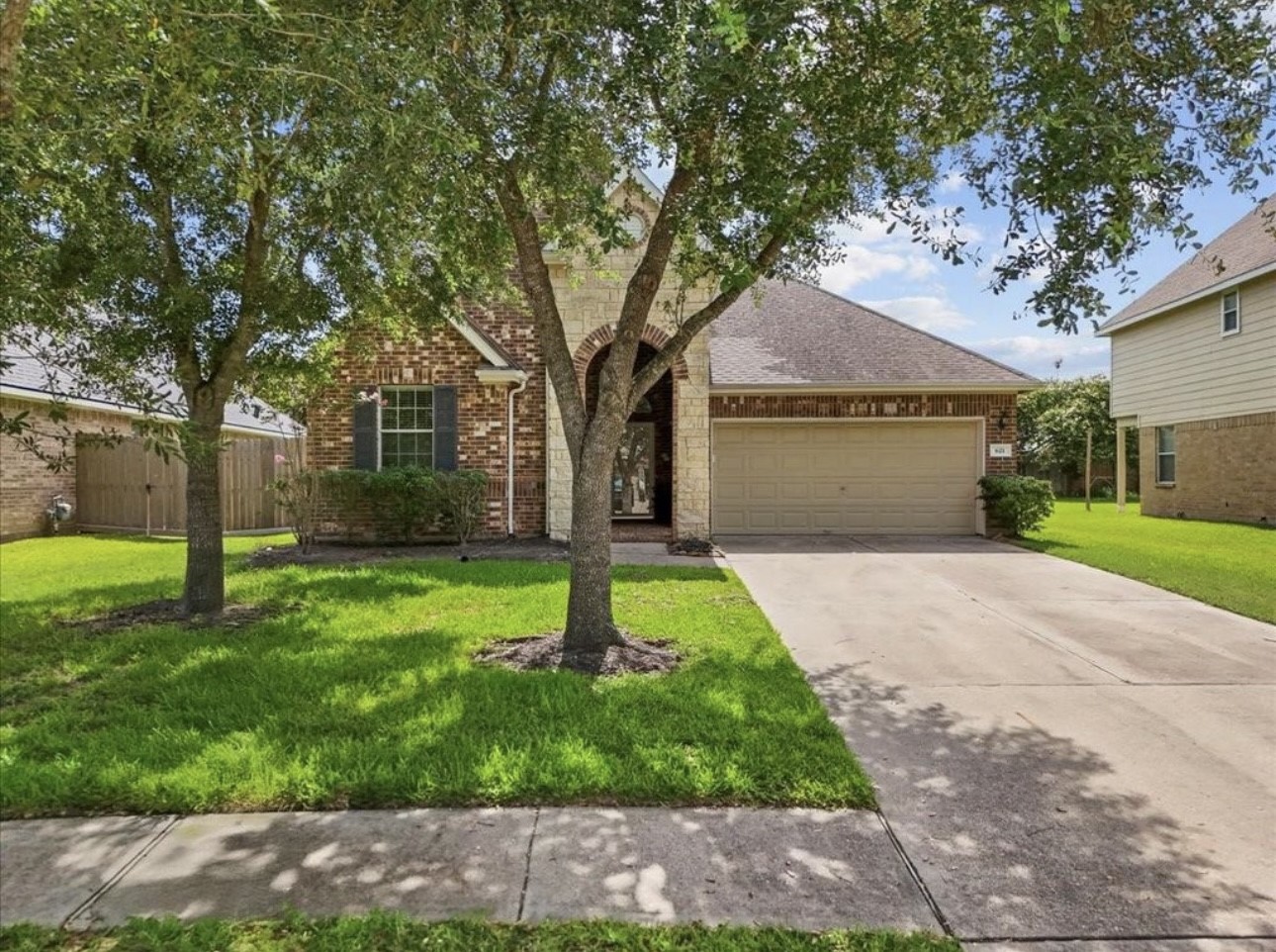621 Rocky Hollow Lane, League City, TX 77573