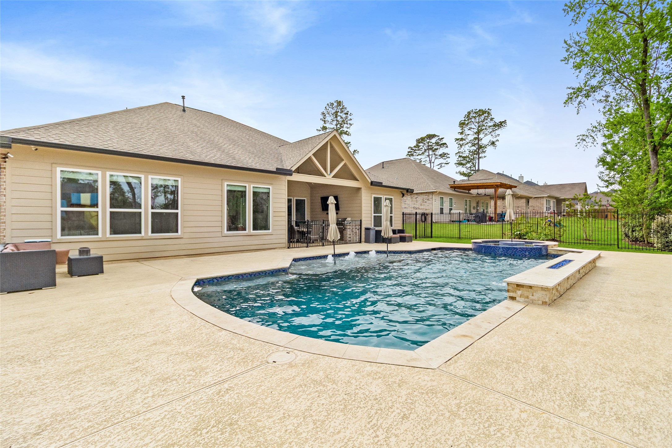 21258 Hidden Bend Loop, Magnolia, TX 77354