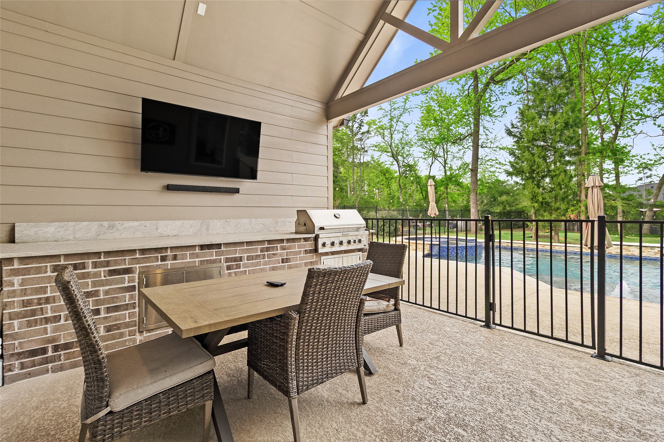 21258 Hidden Bend Loop, Magnolia, TX 77354