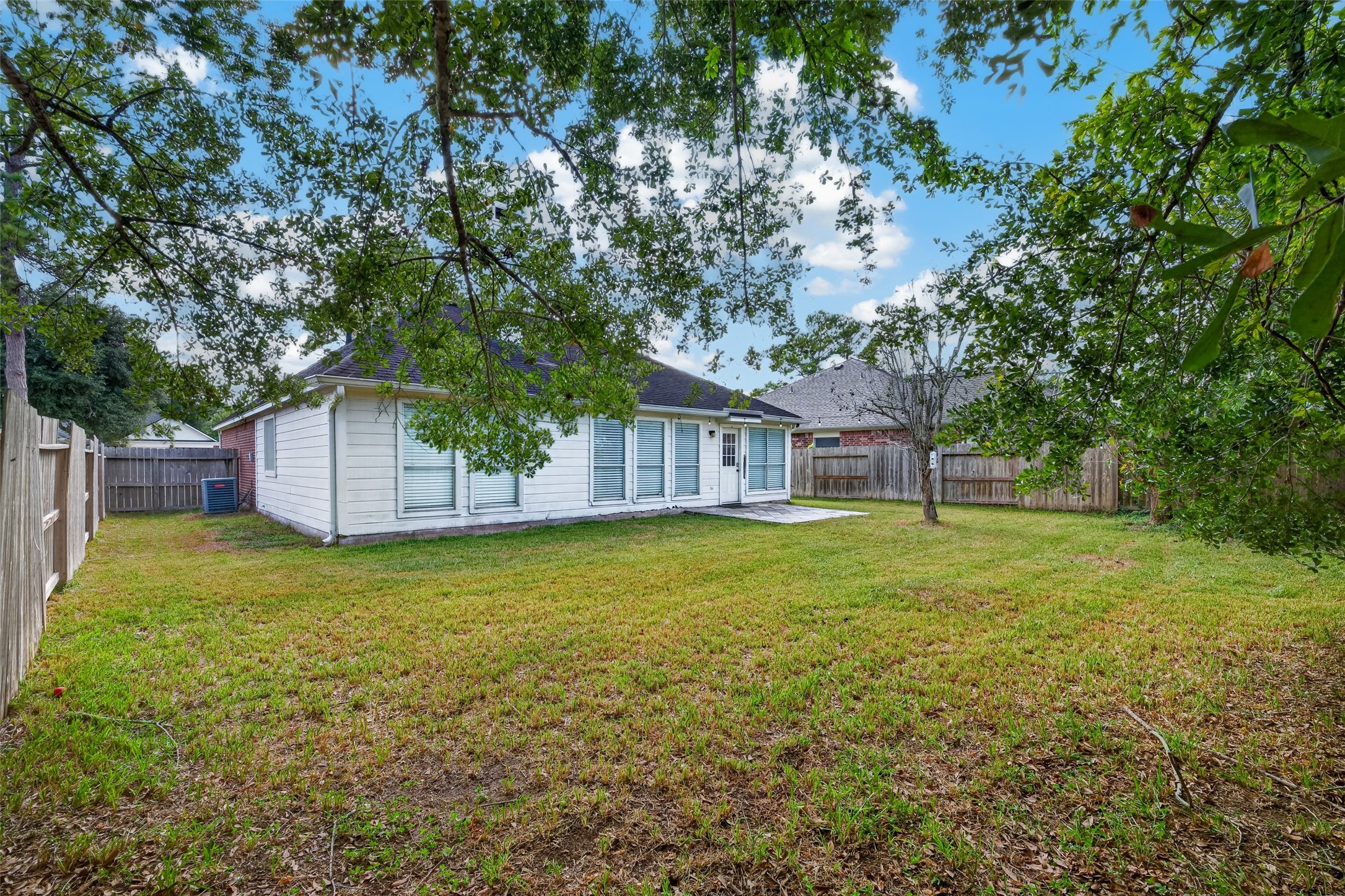 3907 Vinecrest Drive, Pearland, TX 77584