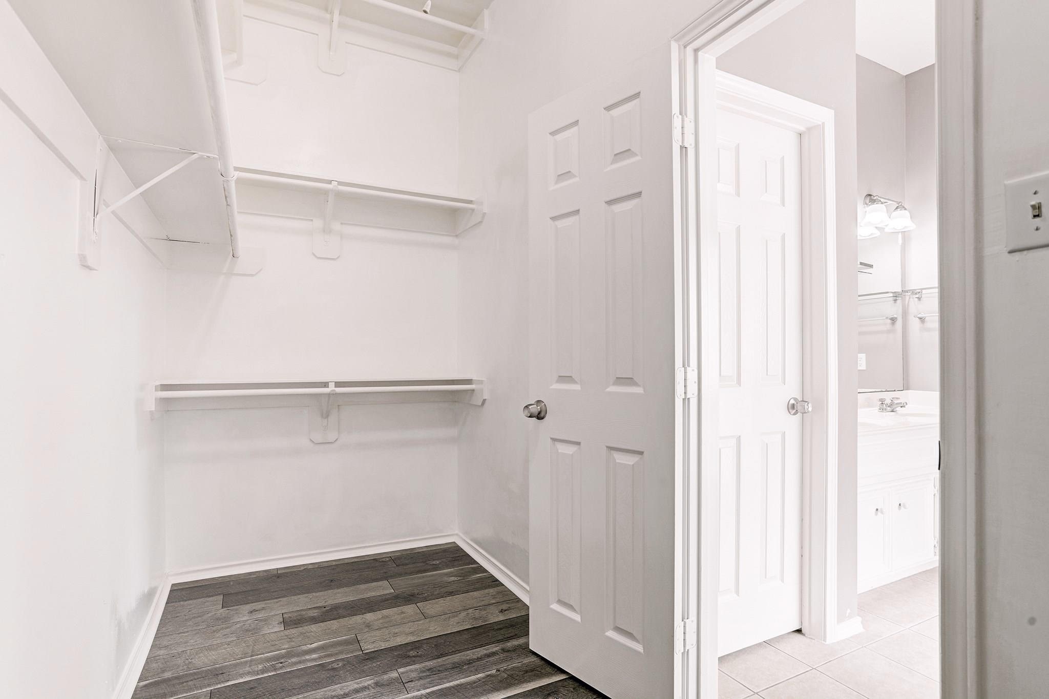 3907 Vinecrest Drive, Pearland, TX 77584