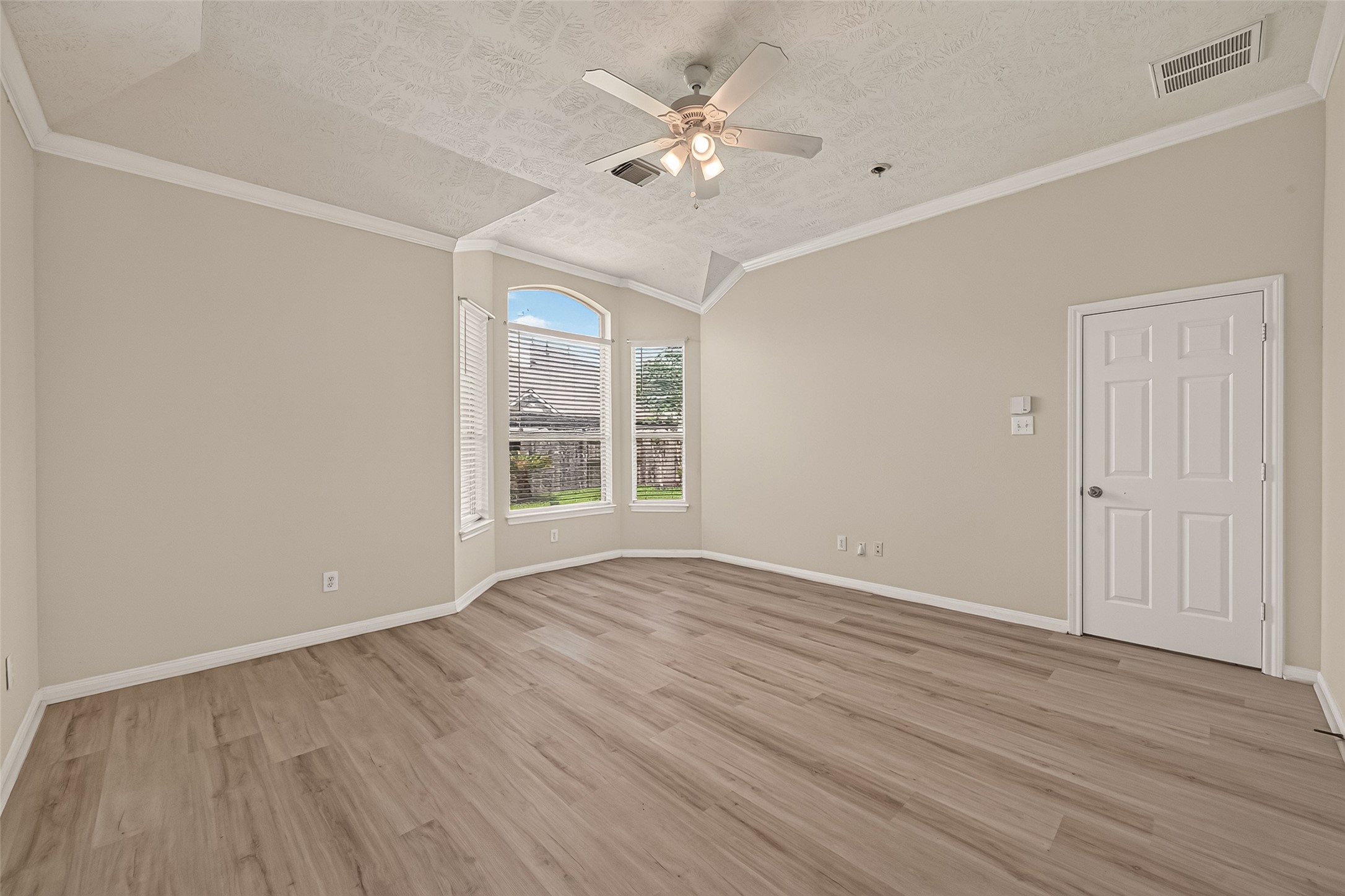 14207 Rolling Hills Lane, Rosharon, TX 77583