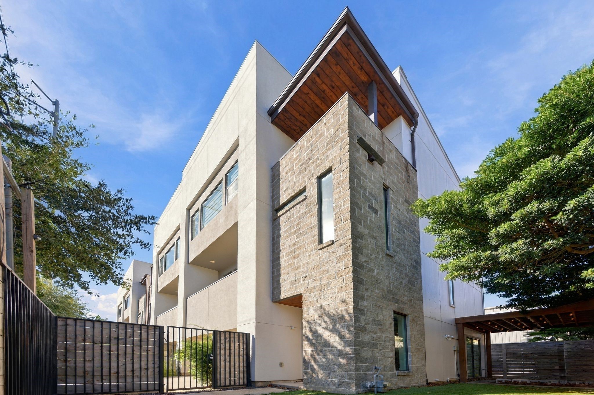 1109 Bonner Street, Houston, TX 77007 1109 Bonner Street, Houston, TX 77007