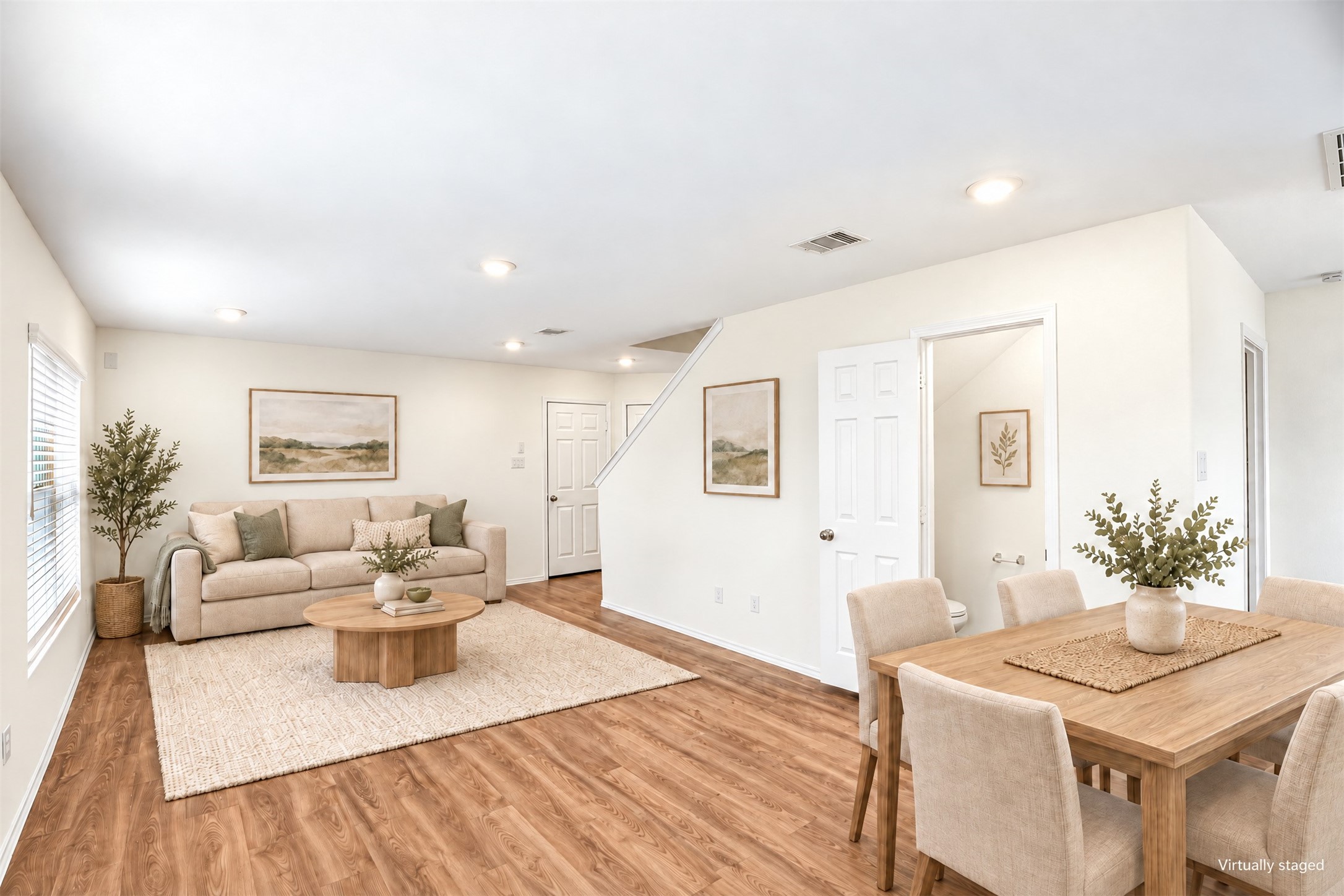 184 Kelly Street, Angleton, TX 77515