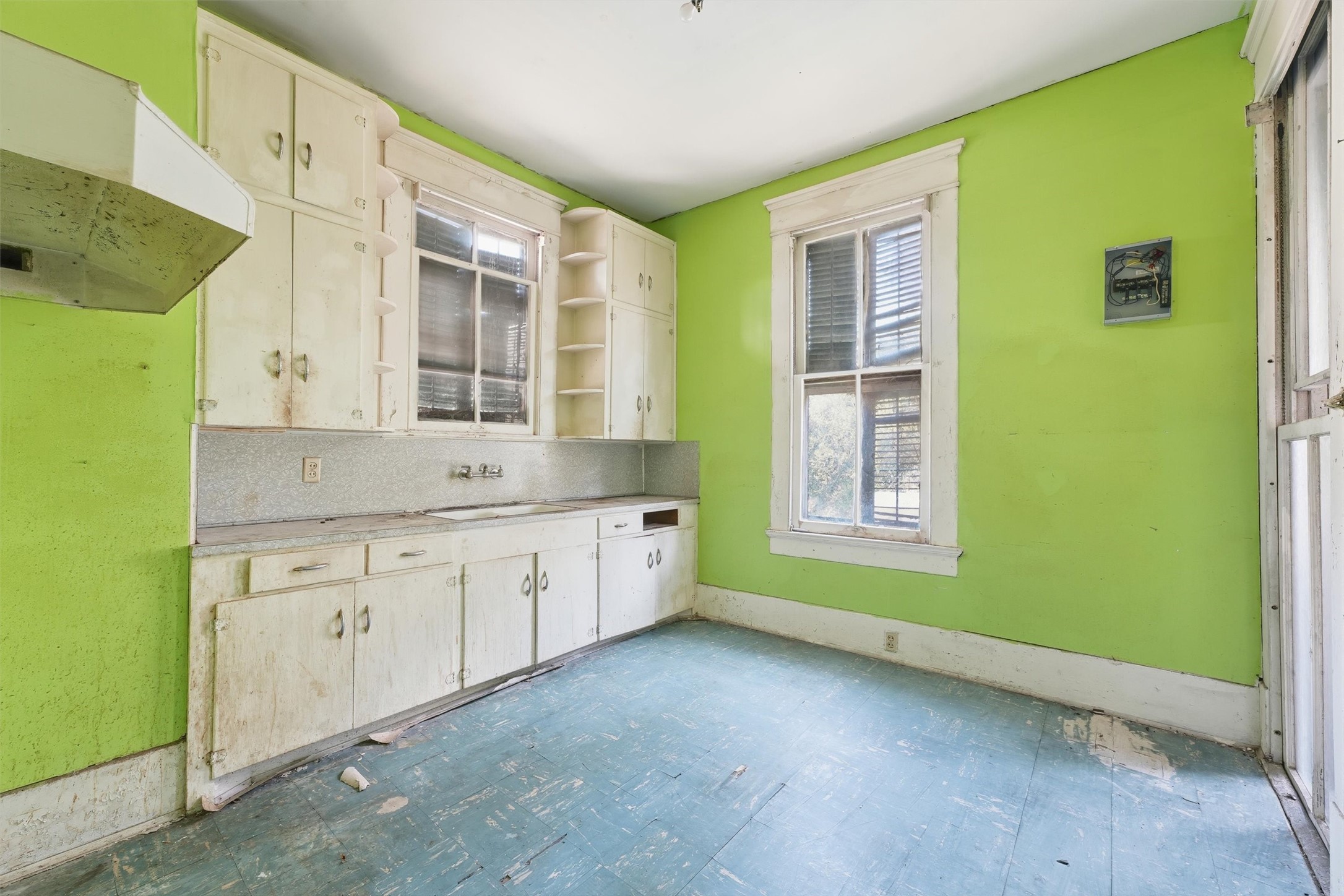 1702 Rosenberg Street, Galveston, TX 77550