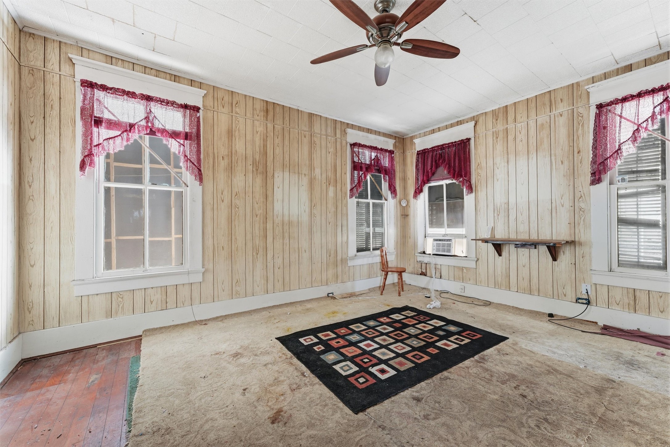 1702 Rosenberg Street, Galveston, TX 77550
