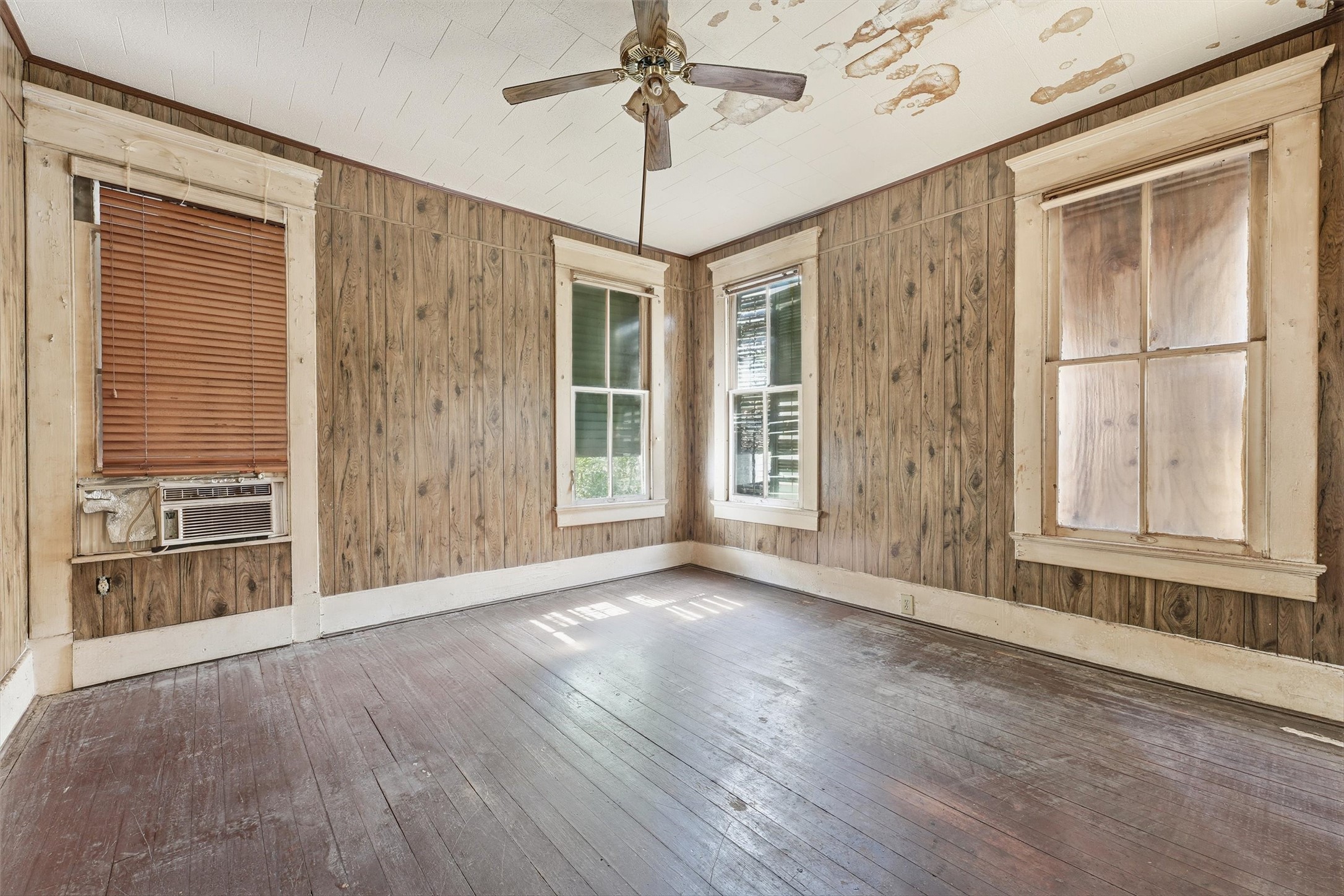 1702 Rosenberg Street, Galveston, TX 77550