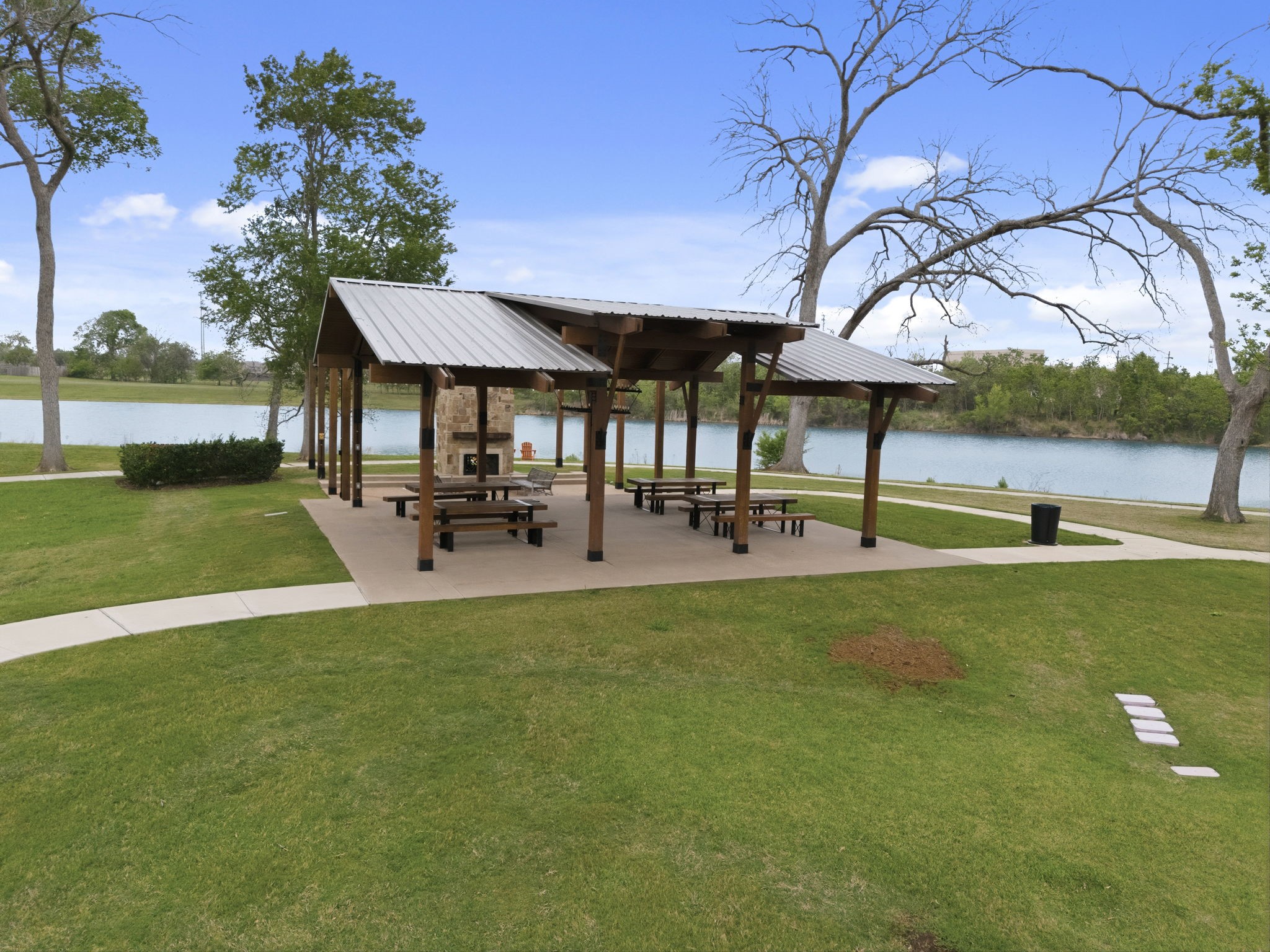 Walk to Beautiful Sienna community park with open green space and pavilion.