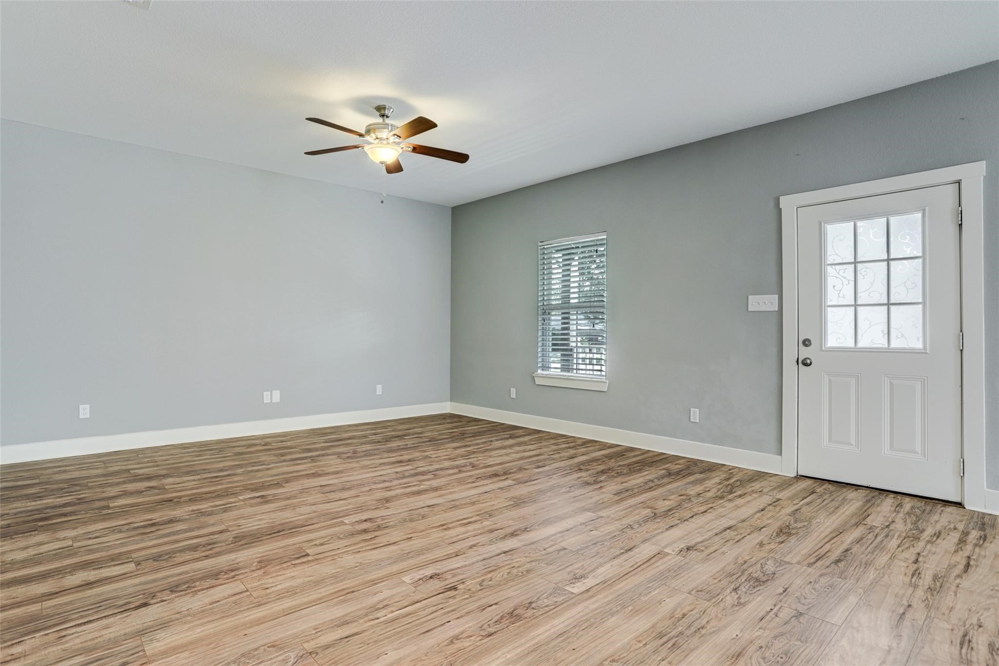 1610 W Willis, Alvin, TX 77511