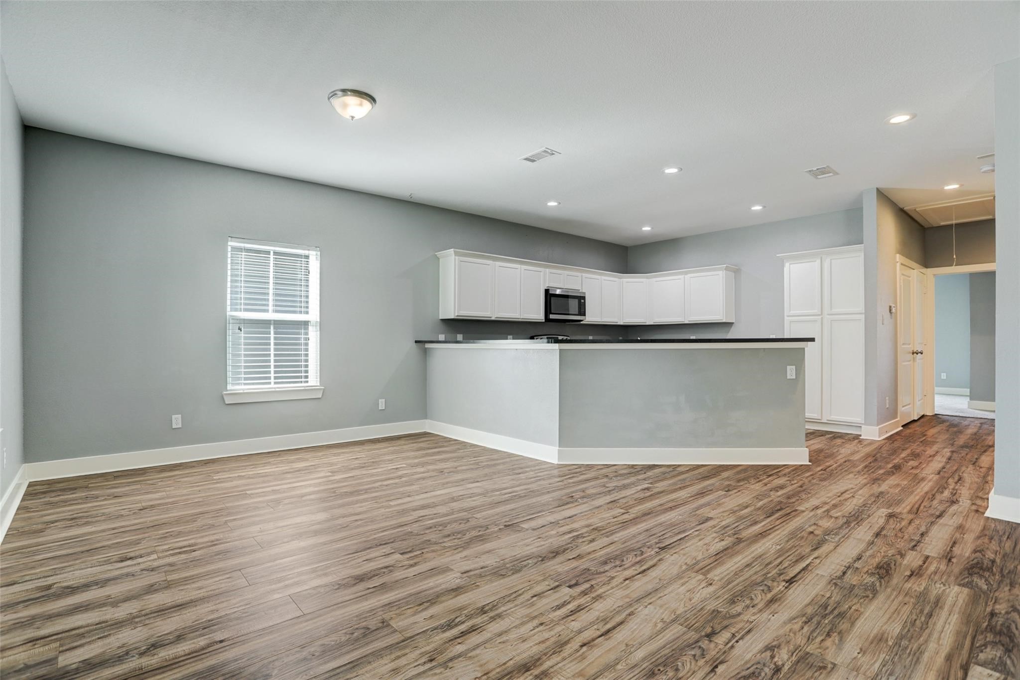 1610 W Willis, Alvin, TX 77511