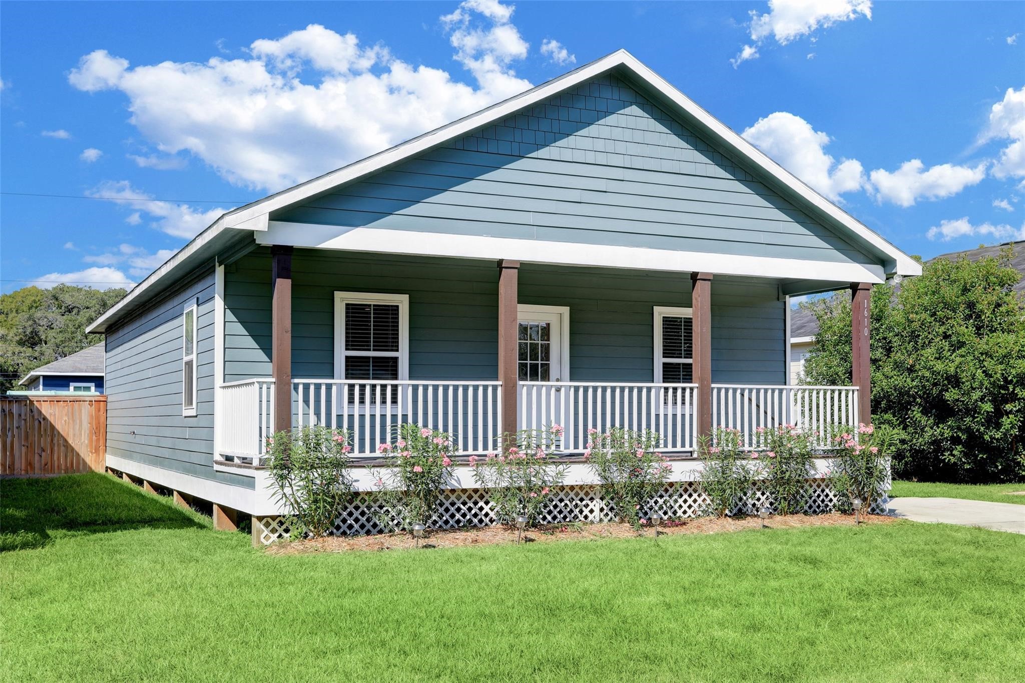 1610 W Willis, Alvin, TX 77511 1610 W Willis, Alvin, TX 77511