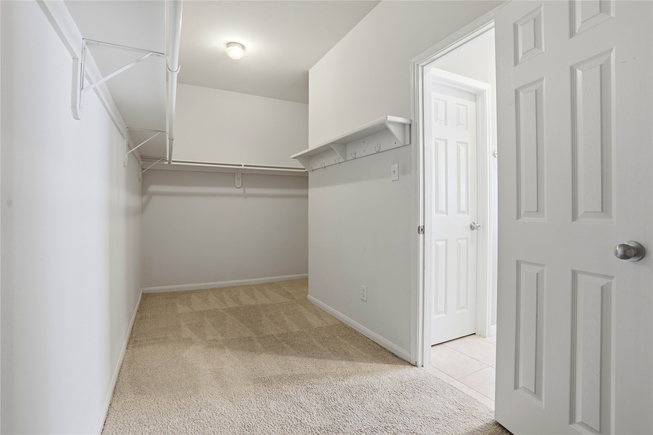 walk in closet