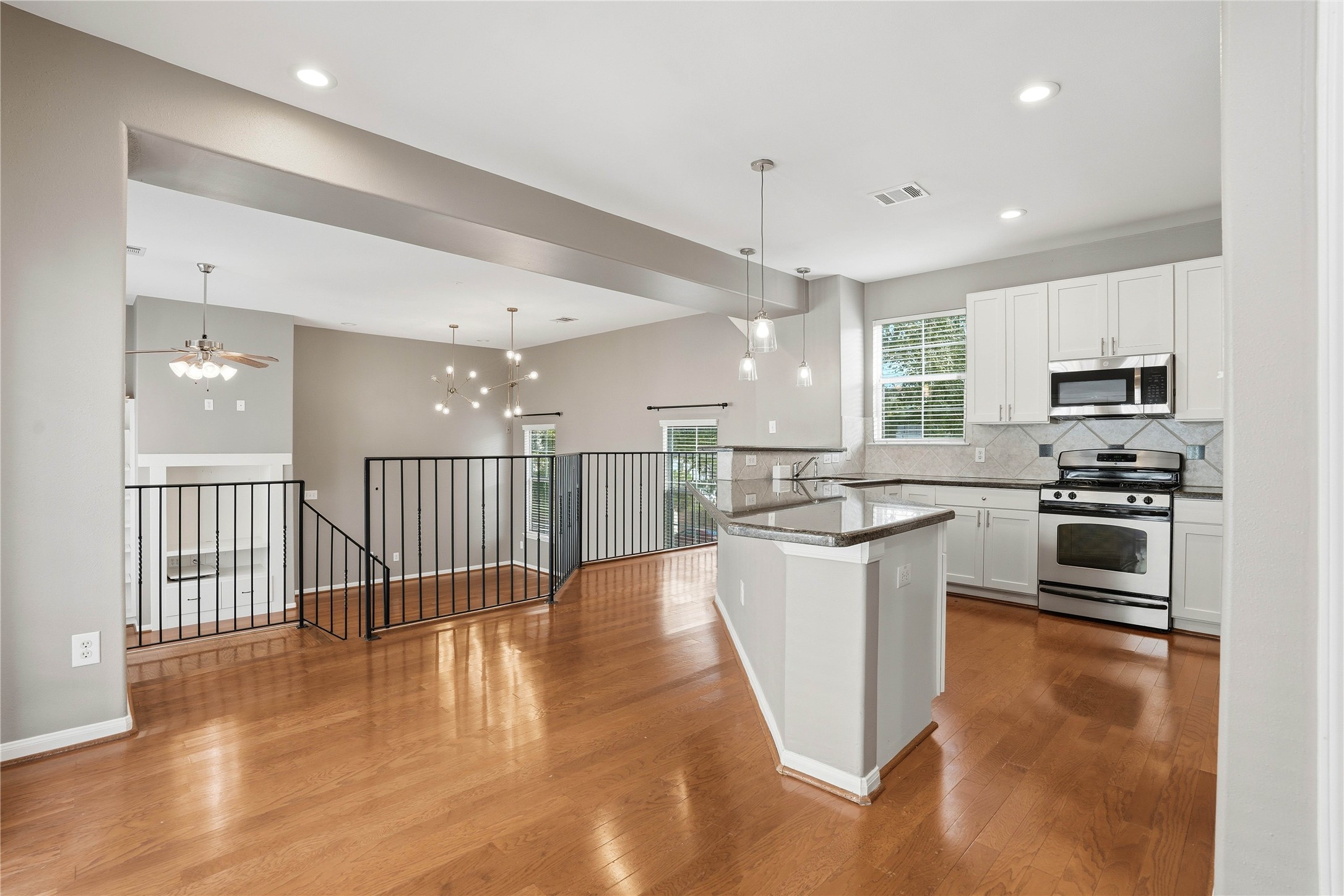 Kitchen open to the living/dinning area