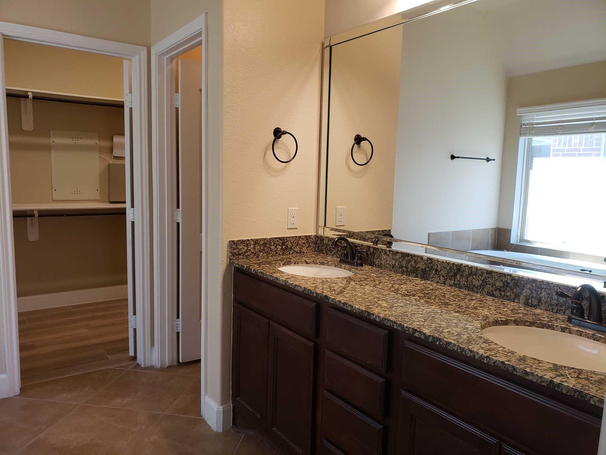 5927 Bristol Path Lane, Sugar Land, TX 77479