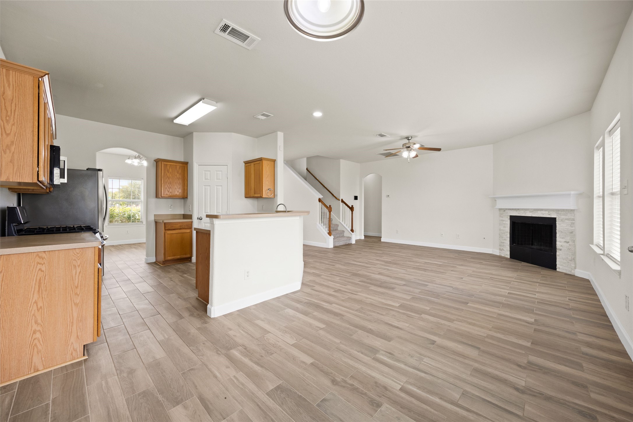 5213 Bailey Lane, Alvin, TX 77511