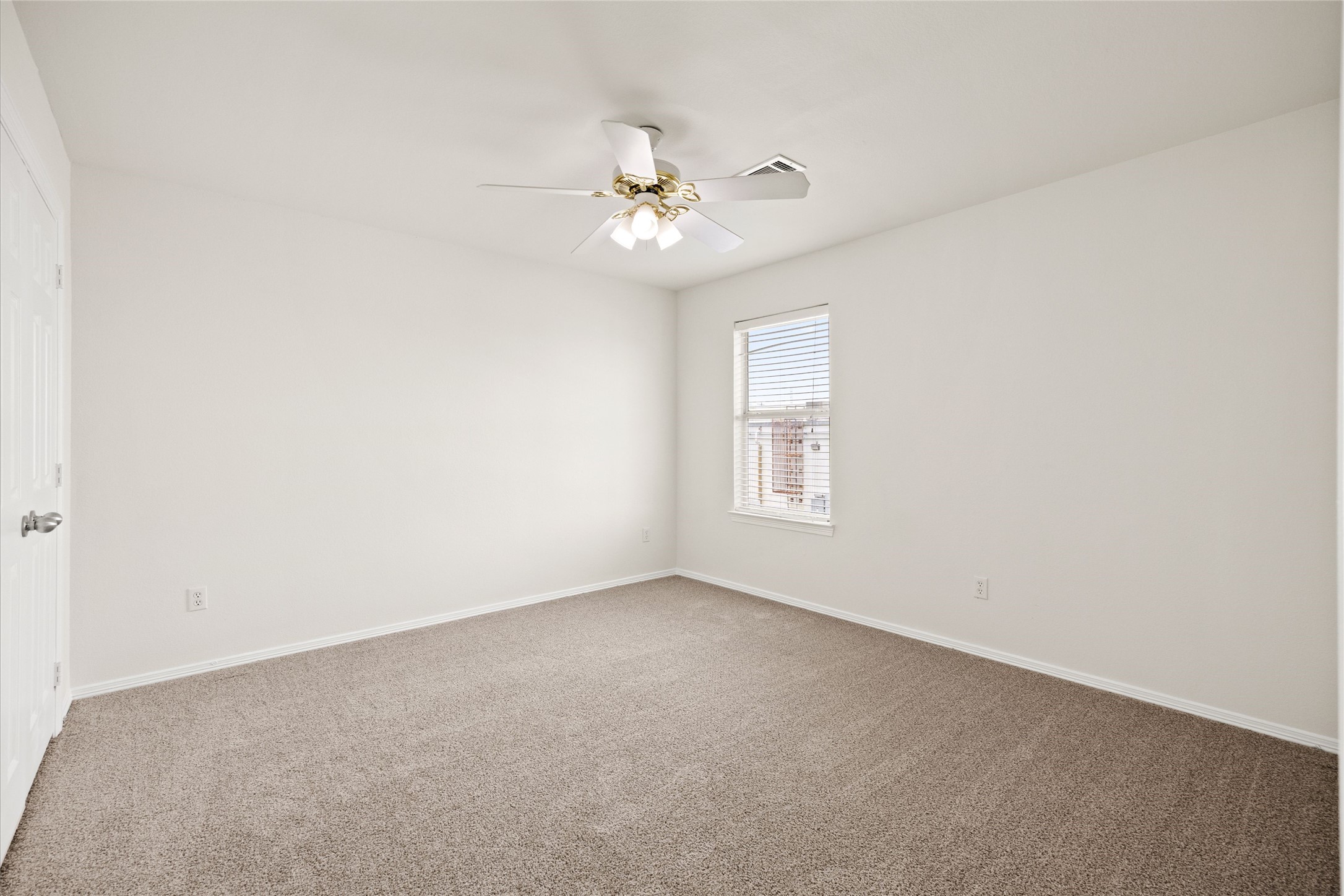 5213 Bailey Lane, Alvin, TX 77511