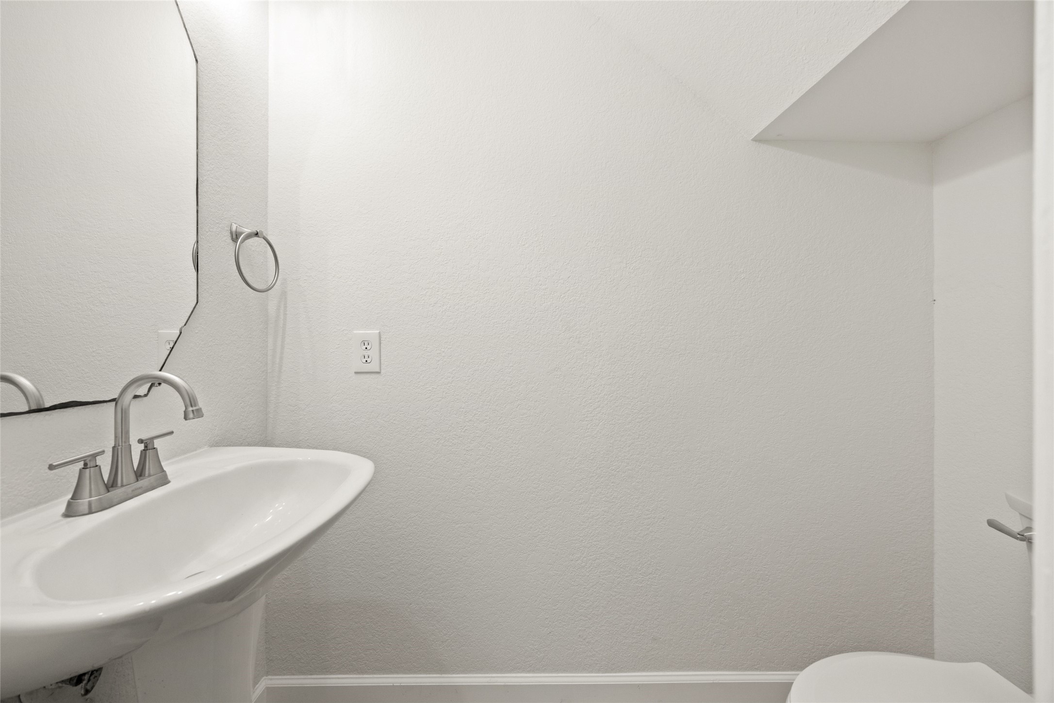 5213 Bailey Lane, Alvin, TX 77511