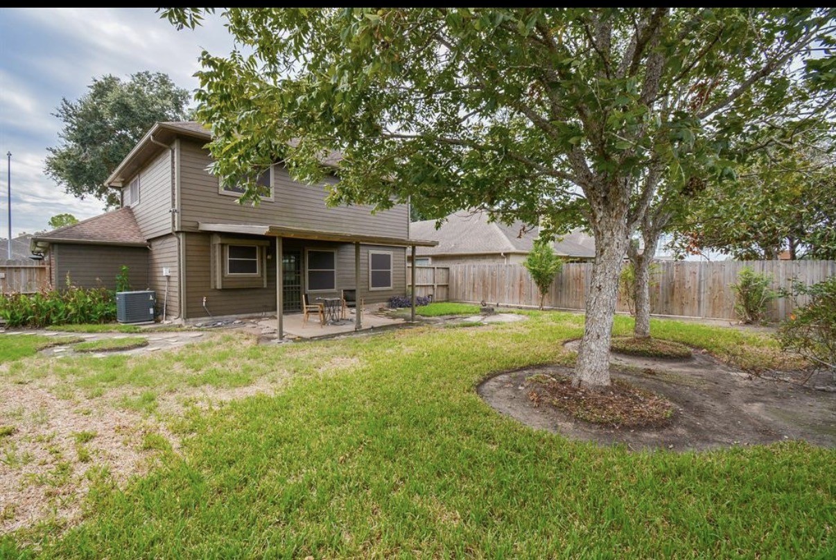 6834 River Bluff Drive, Houston, TX 77085