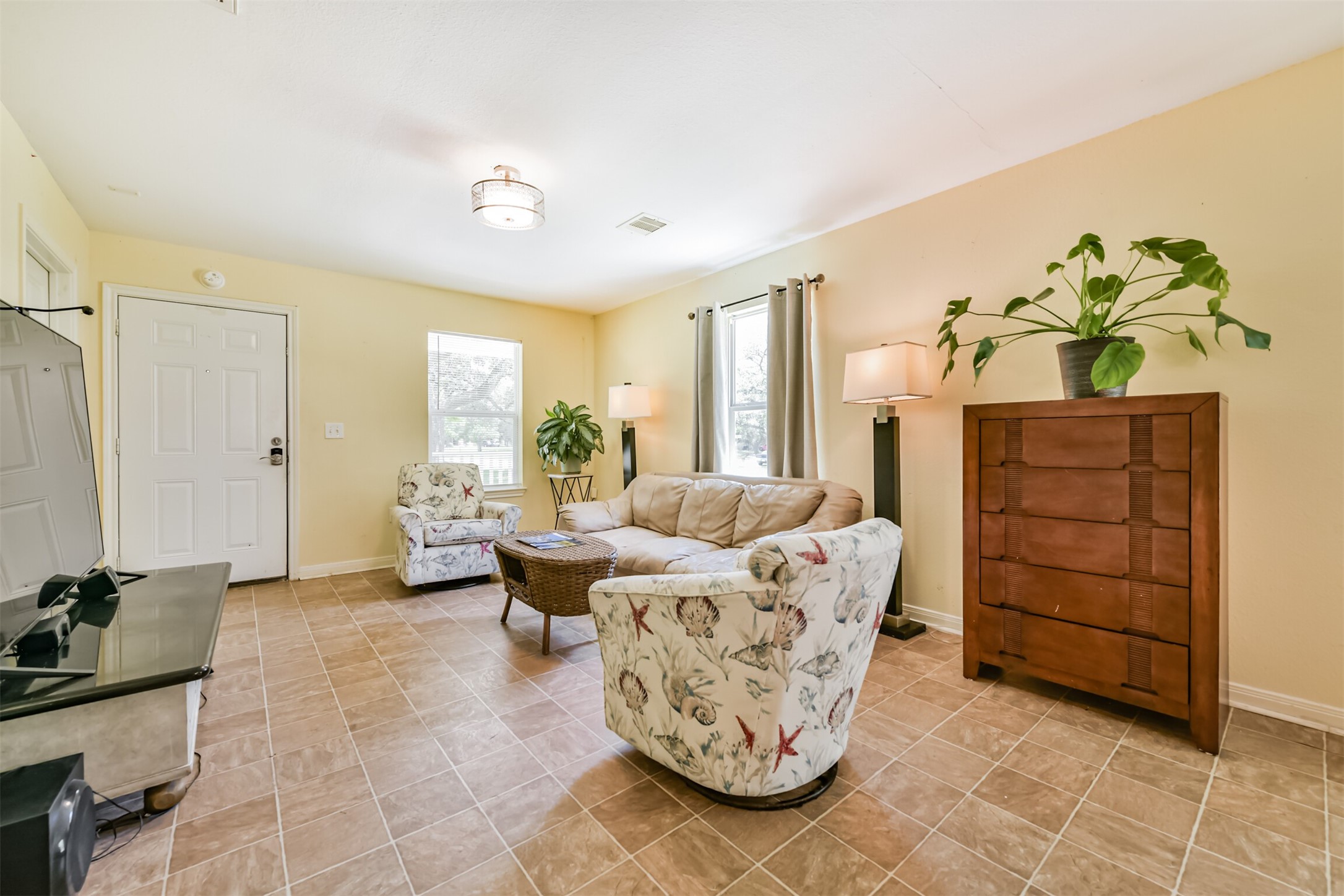 Living area.
