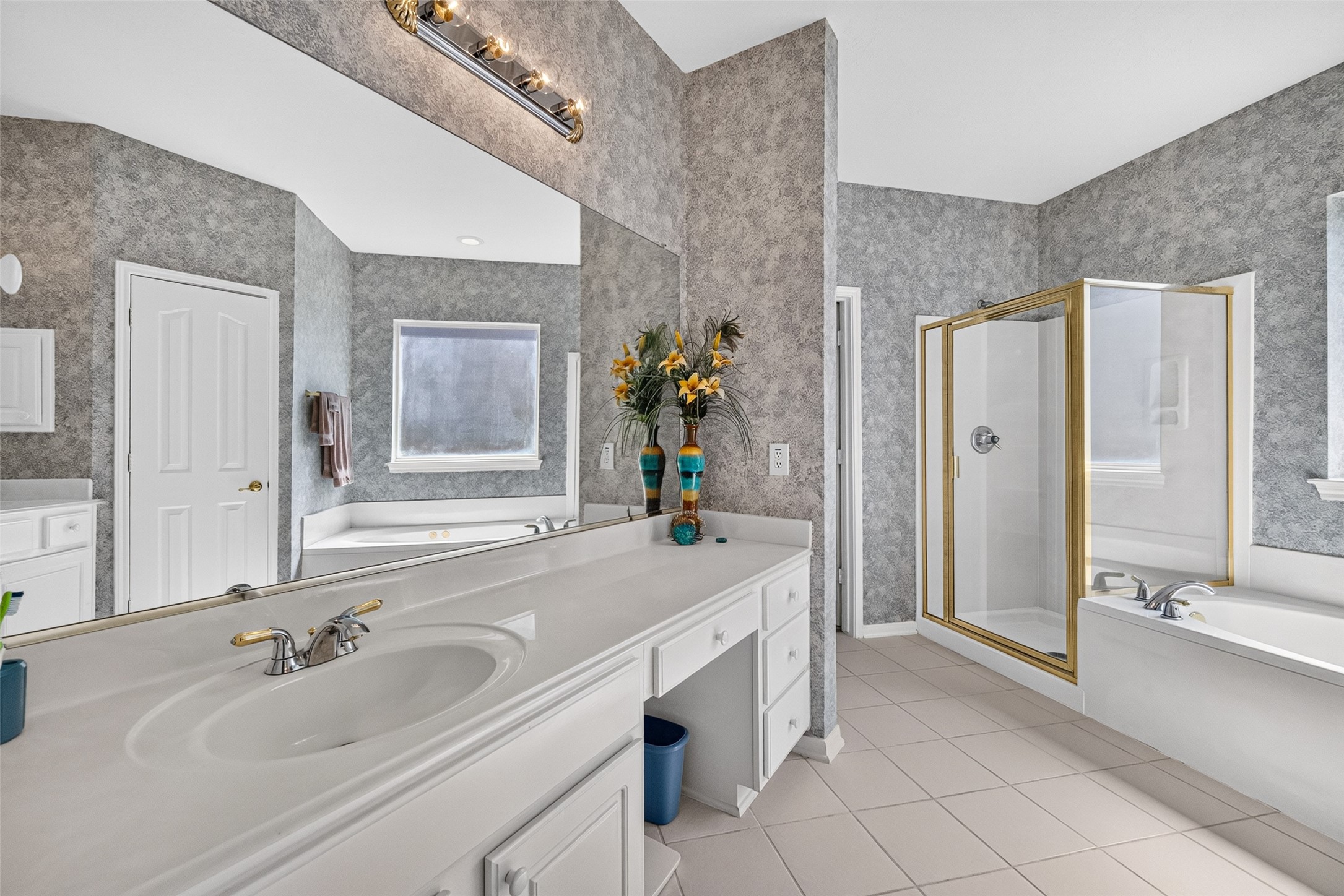 410 Seaborough Lane, League City, TX 77573