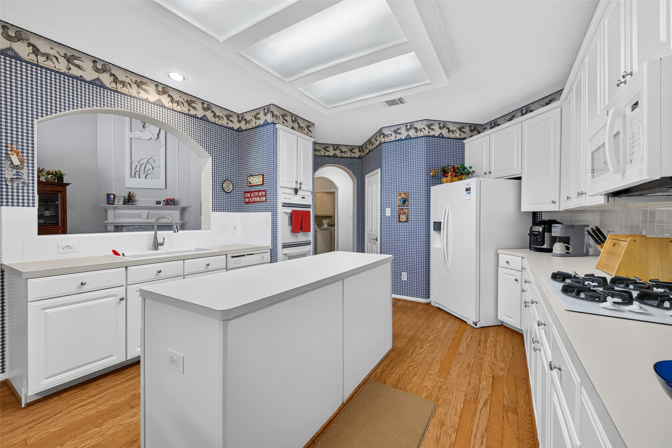 410 Seaborough Lane, League City, TX 77573
