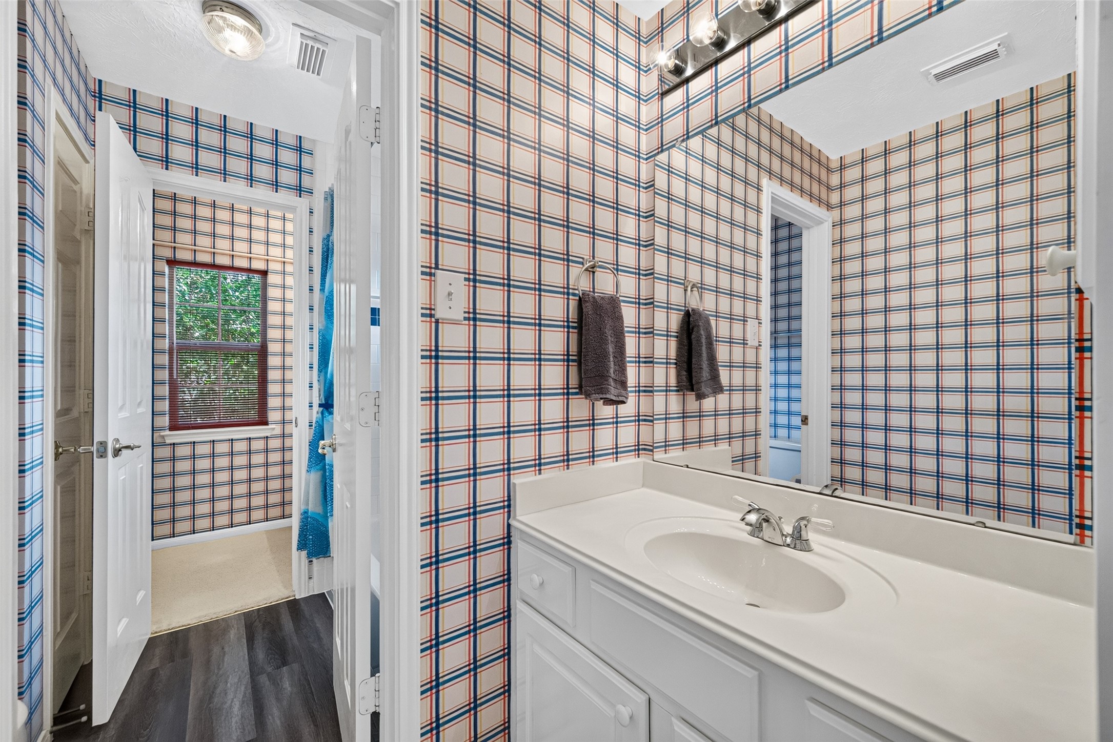 410 Seaborough Lane, League City, TX 77573