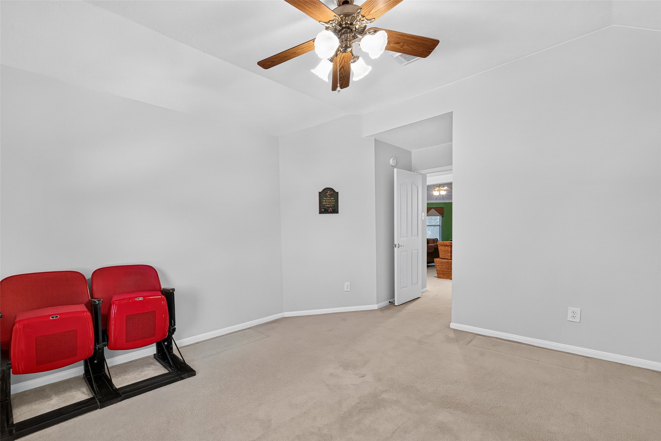 410 Seaborough Lane, League City, TX 77573
