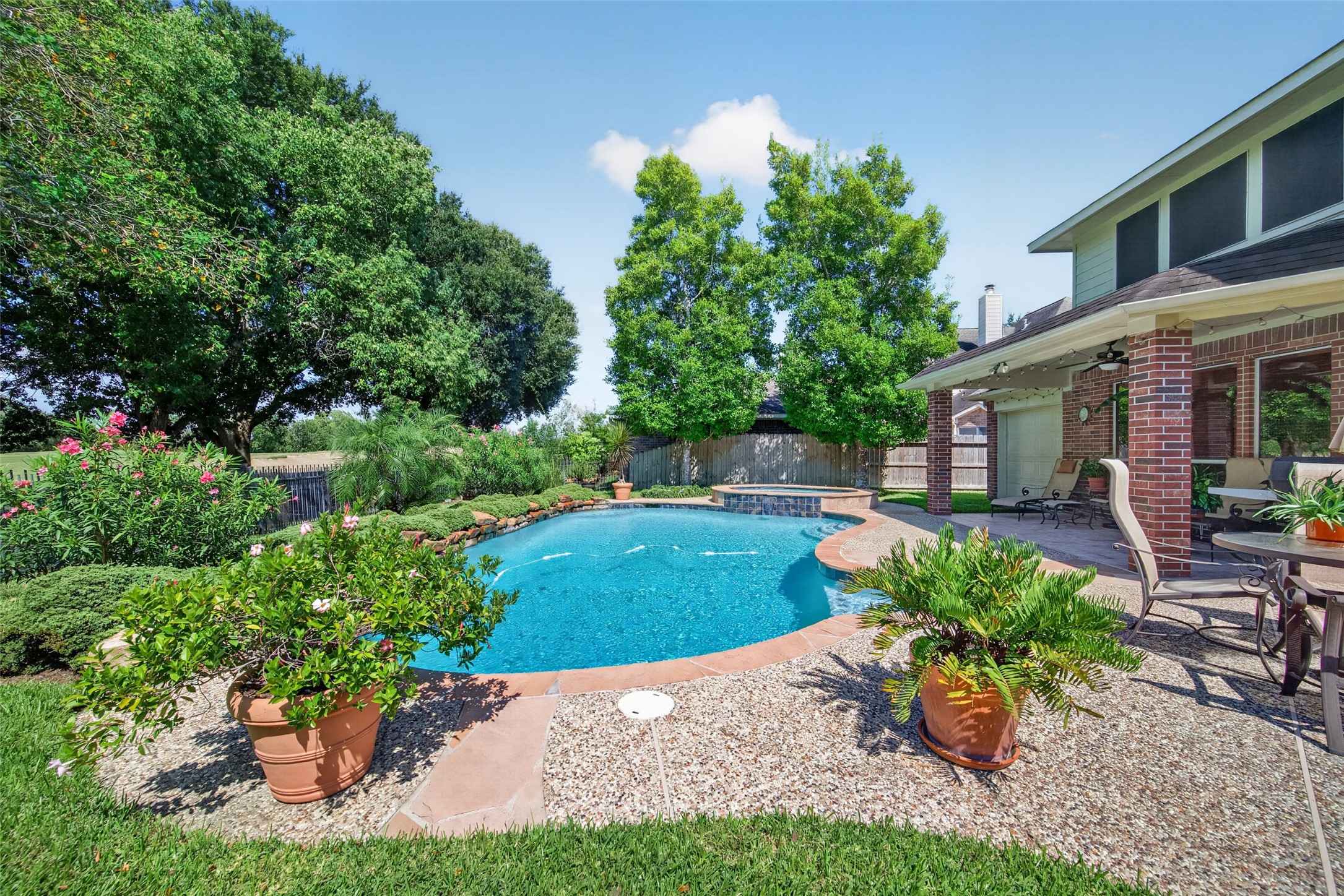 410 Seaborough Lane, League City, TX 77573