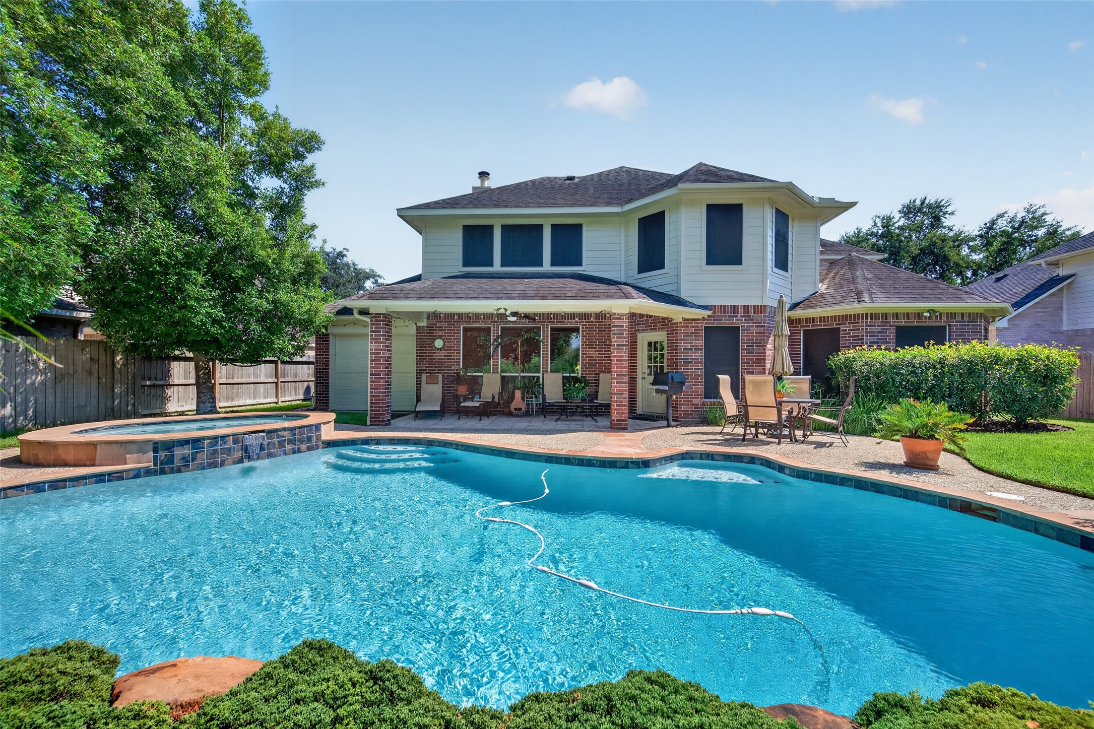 410 Seaborough Lane, League City, TX 77573