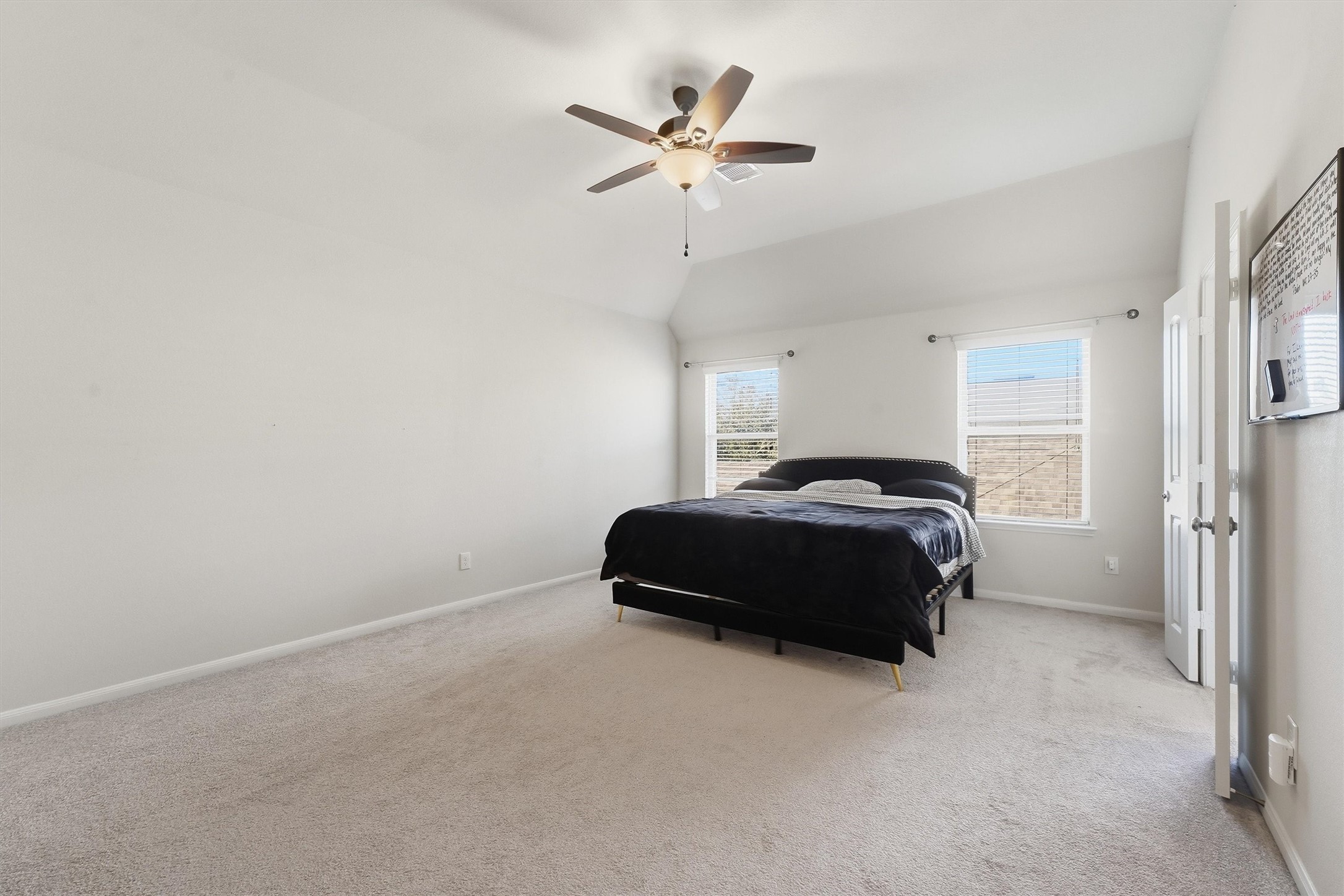 Primary Bedroom (2nd Floor)