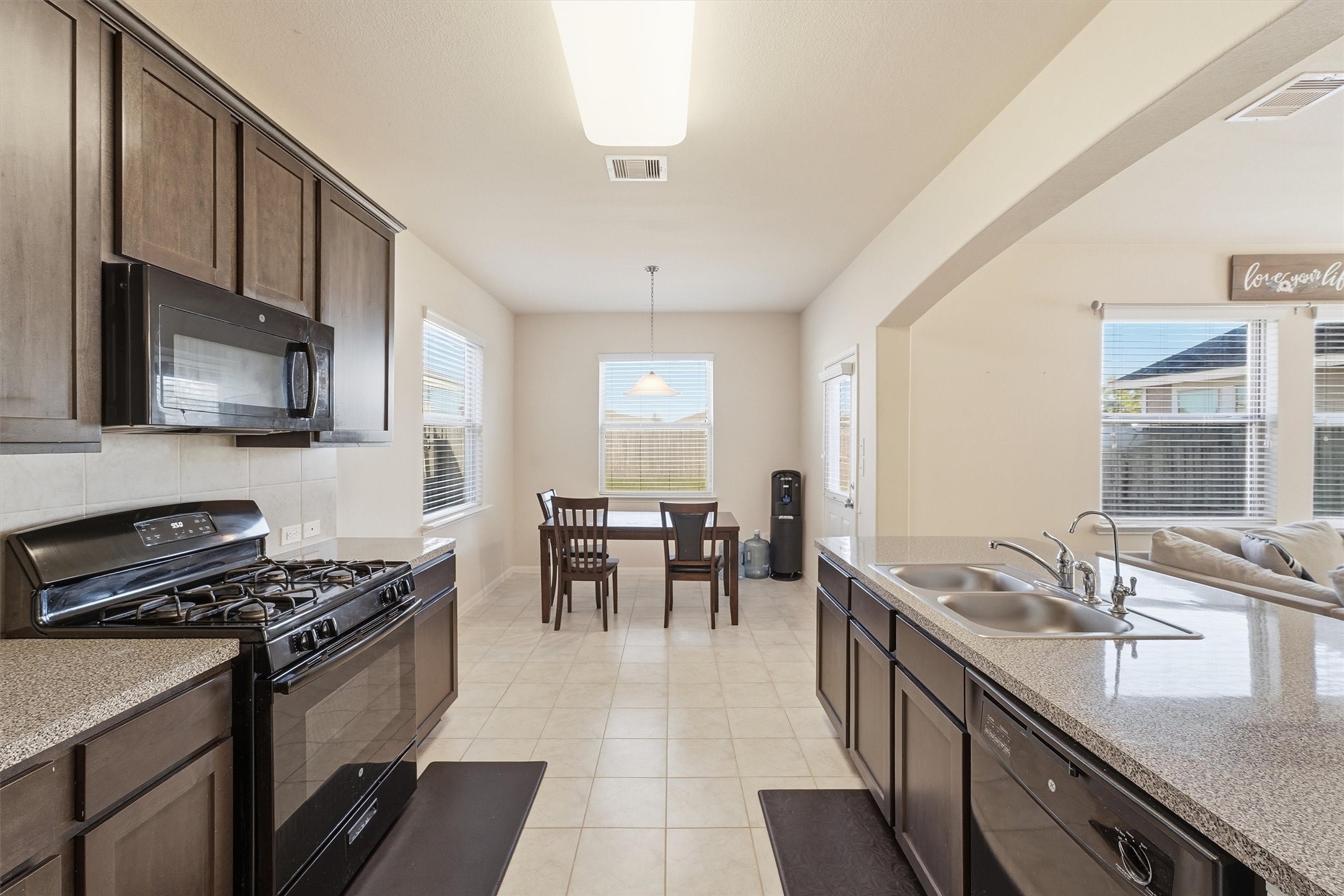 11023 Sun River Falls Drive, Atascocita, TX 77396