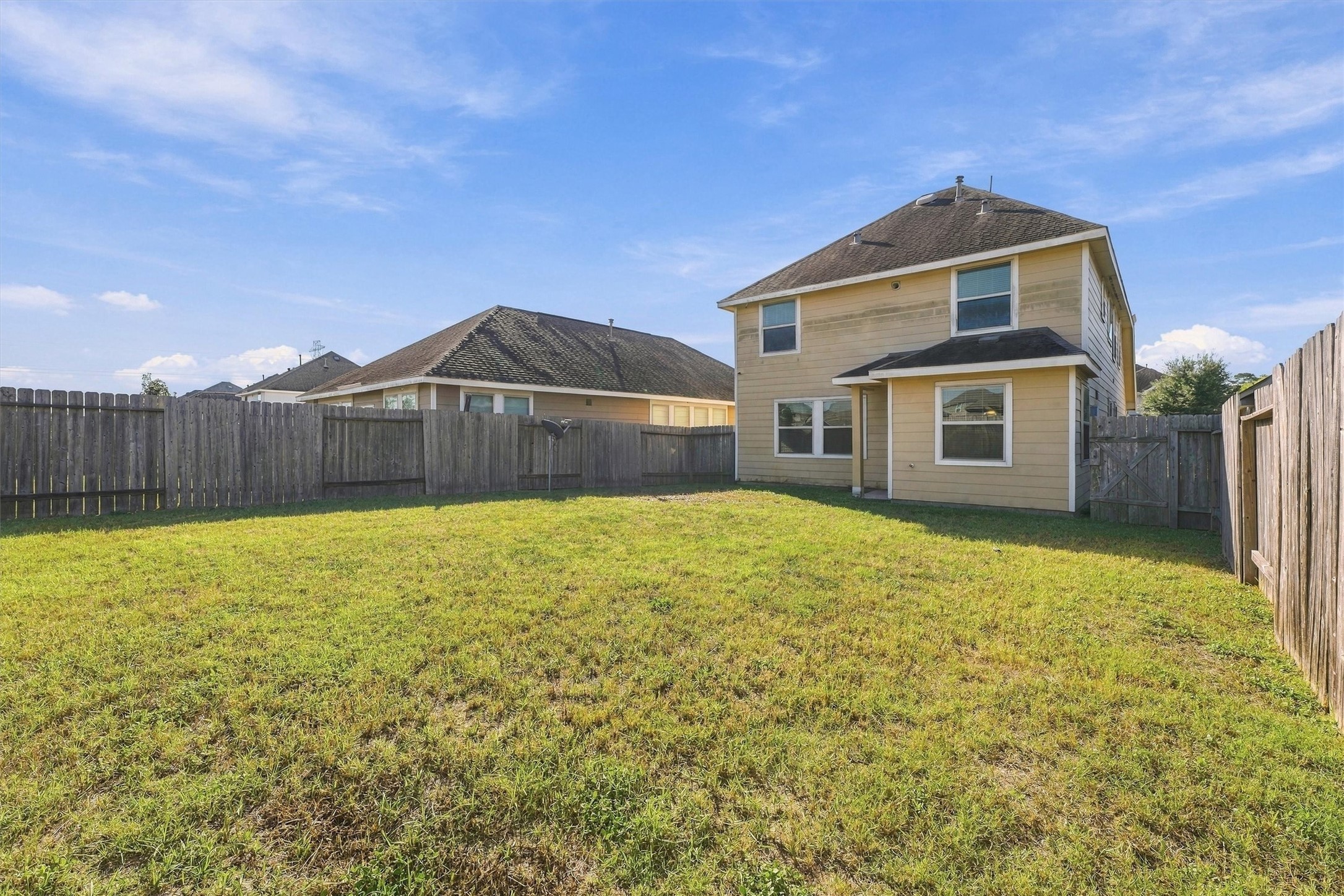 11023 Sun River Falls Drive, Atascocita, TX 77396
