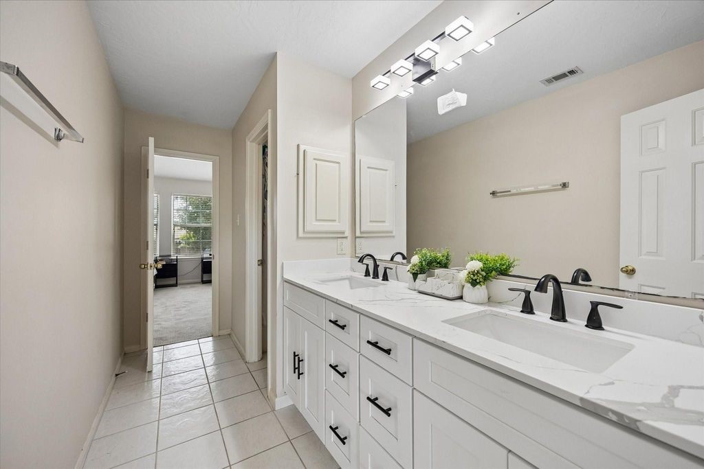 1810 Freedom Tree Court, Missouri City, TX 77459
