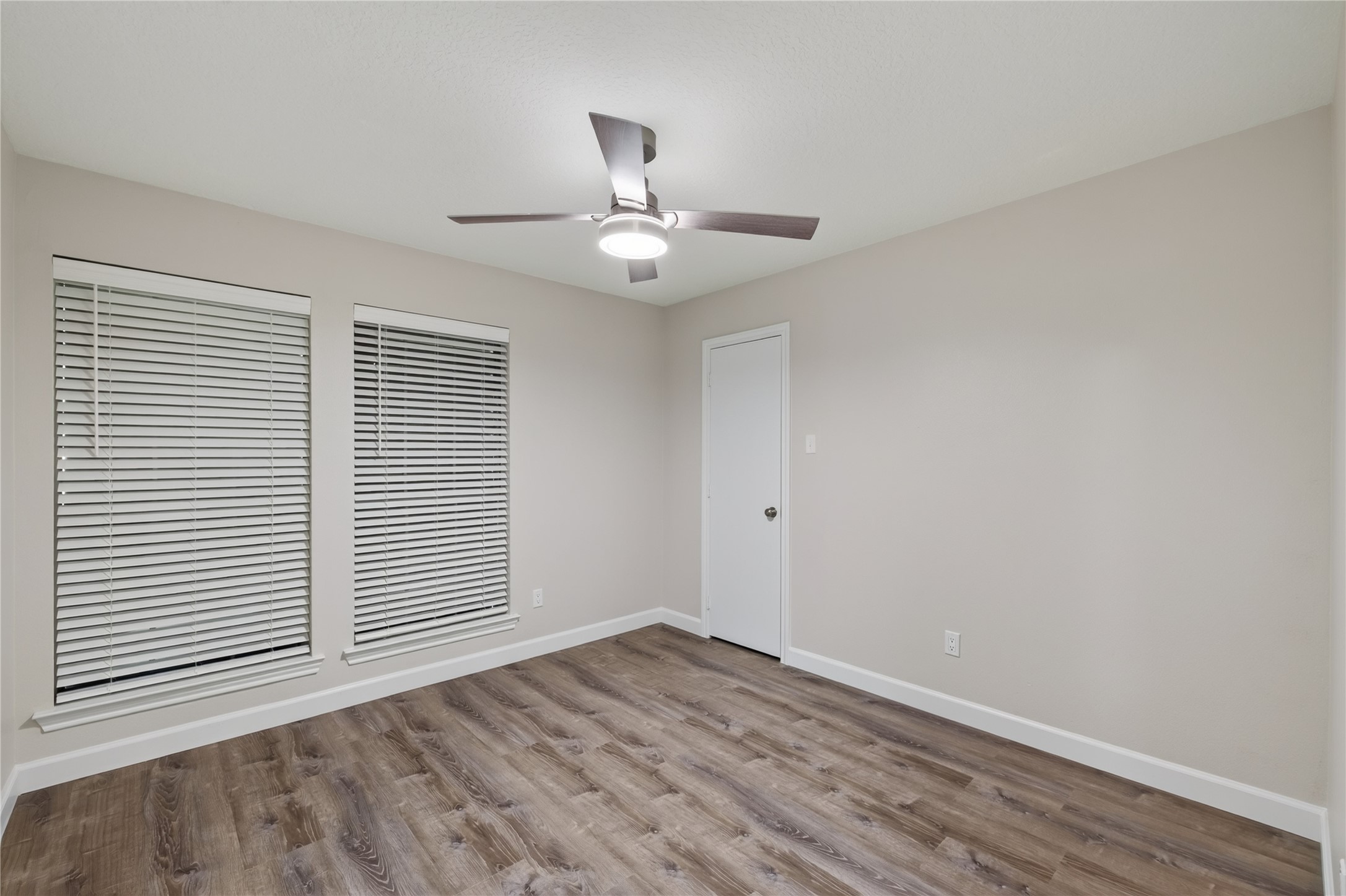 3413 Owens Drive, Dickinson, TX 77539