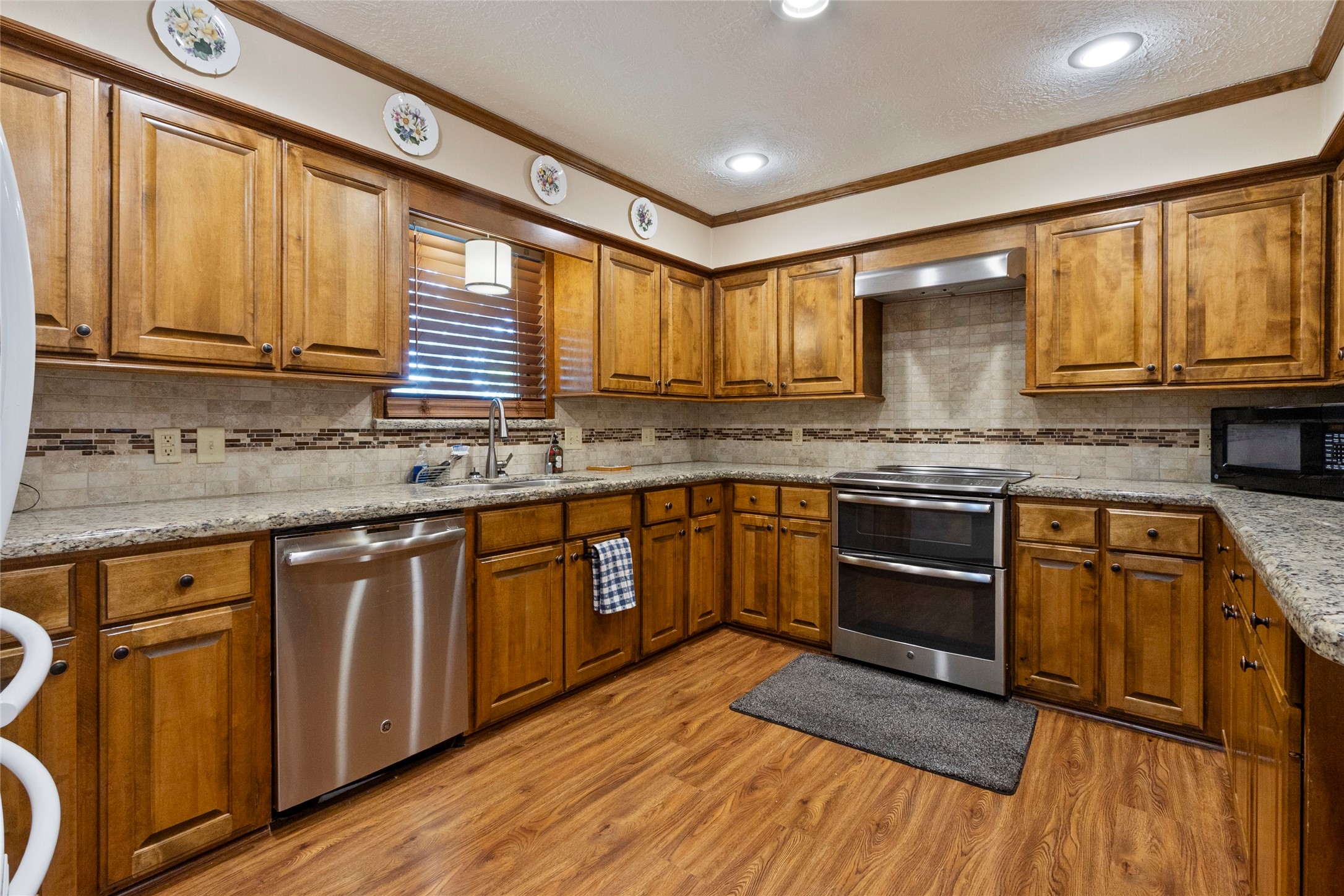 4114 Horseshoe Drive, Pleak, TX 77461