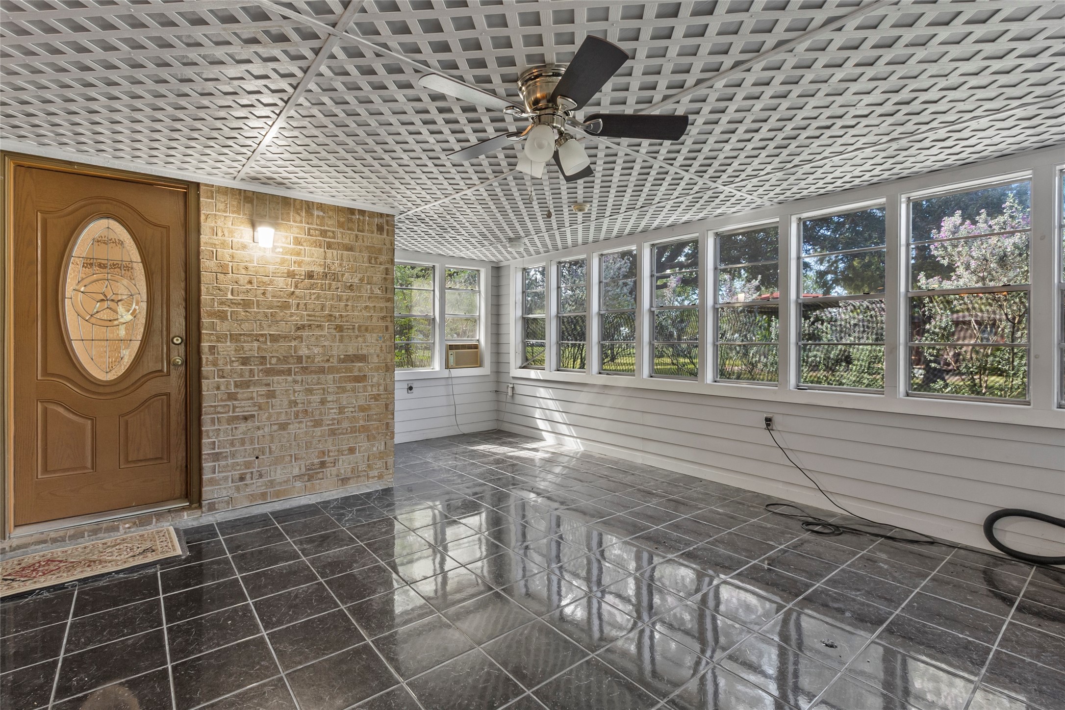 Enclosed porch Enclosed porch