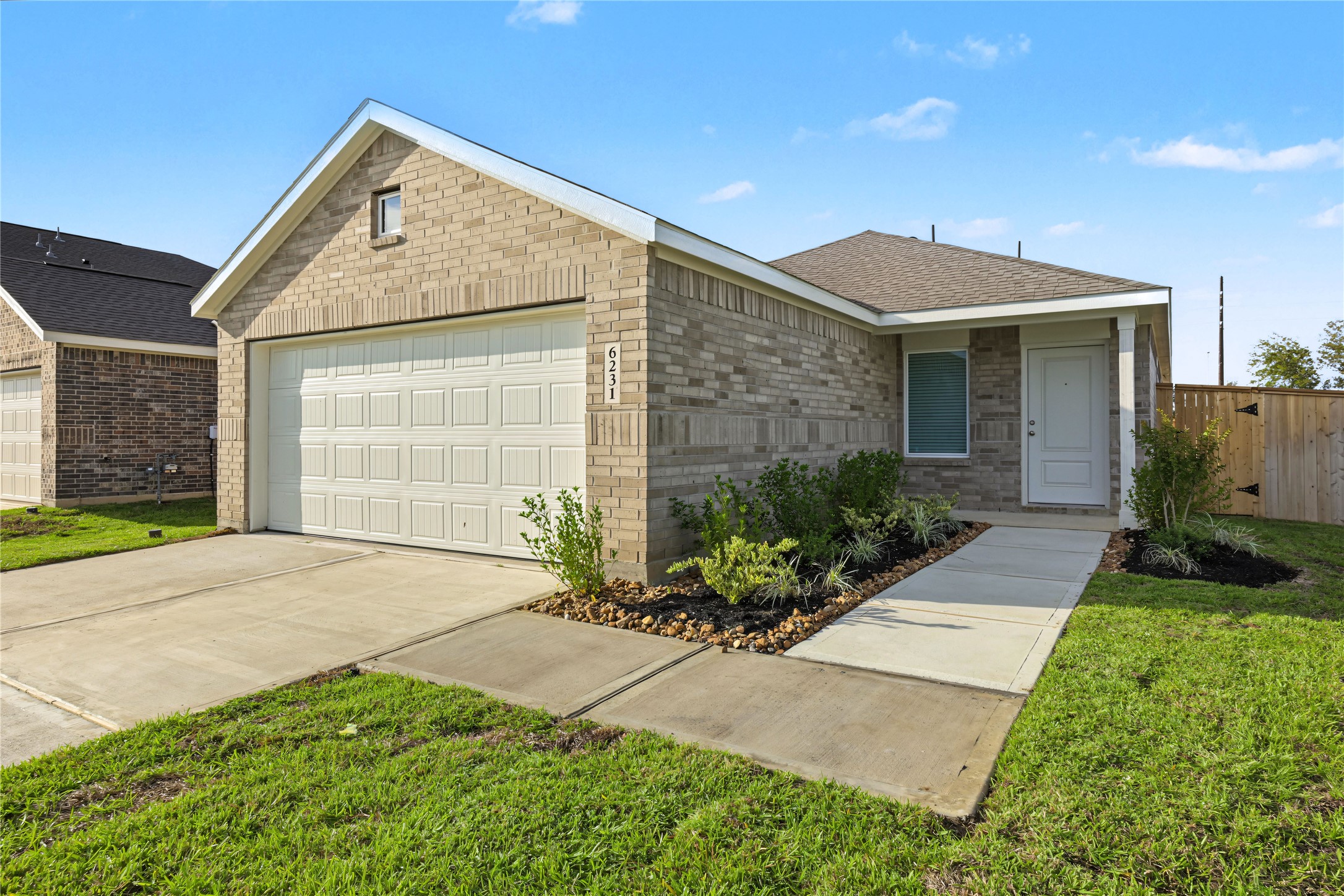 6231 Pelly Place, Baytown, TX 77521 6231 Pelly Place, Baytown, TX 77521