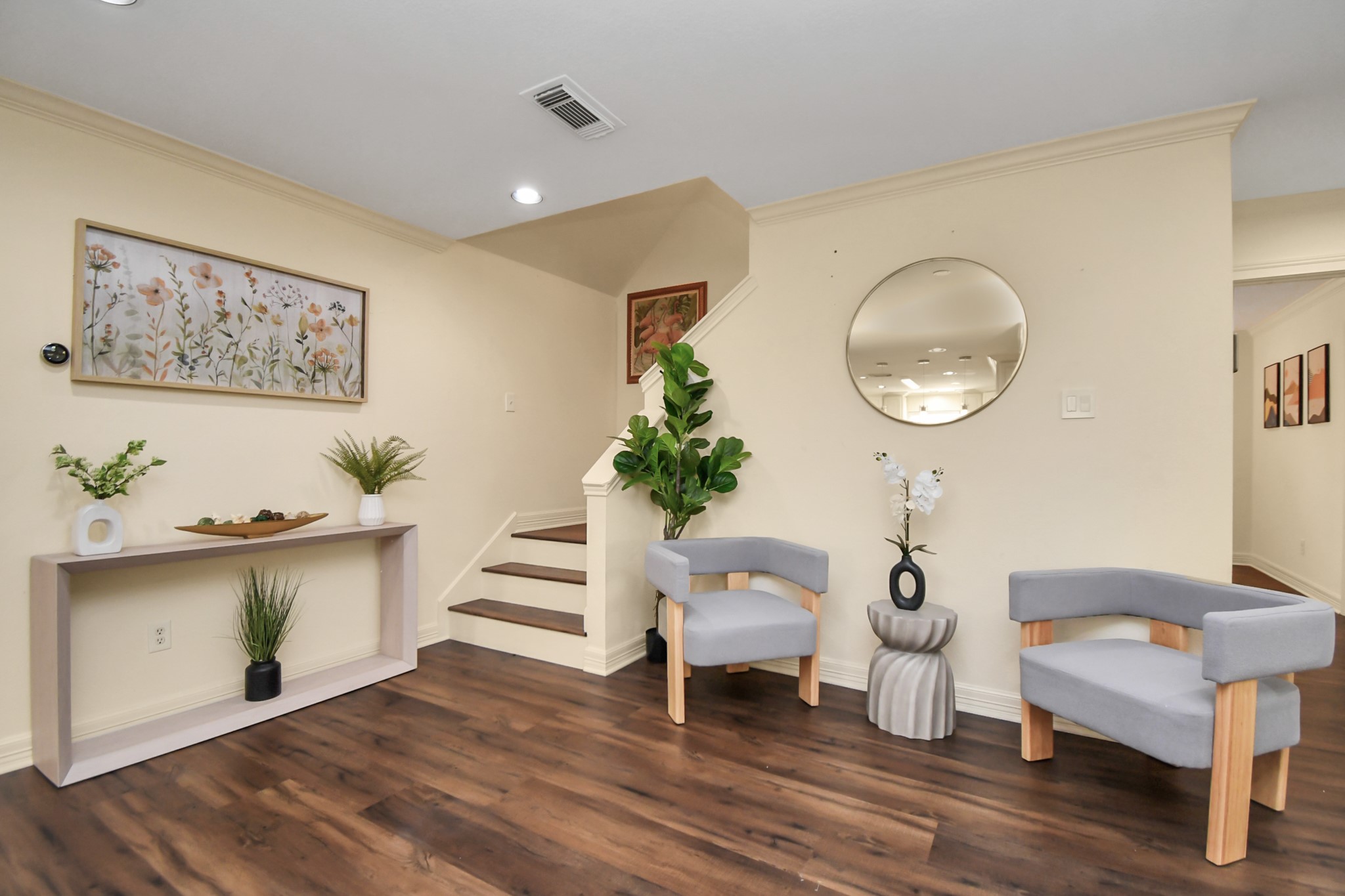 9606 Beverlyhill Street, Houston, TX 77063