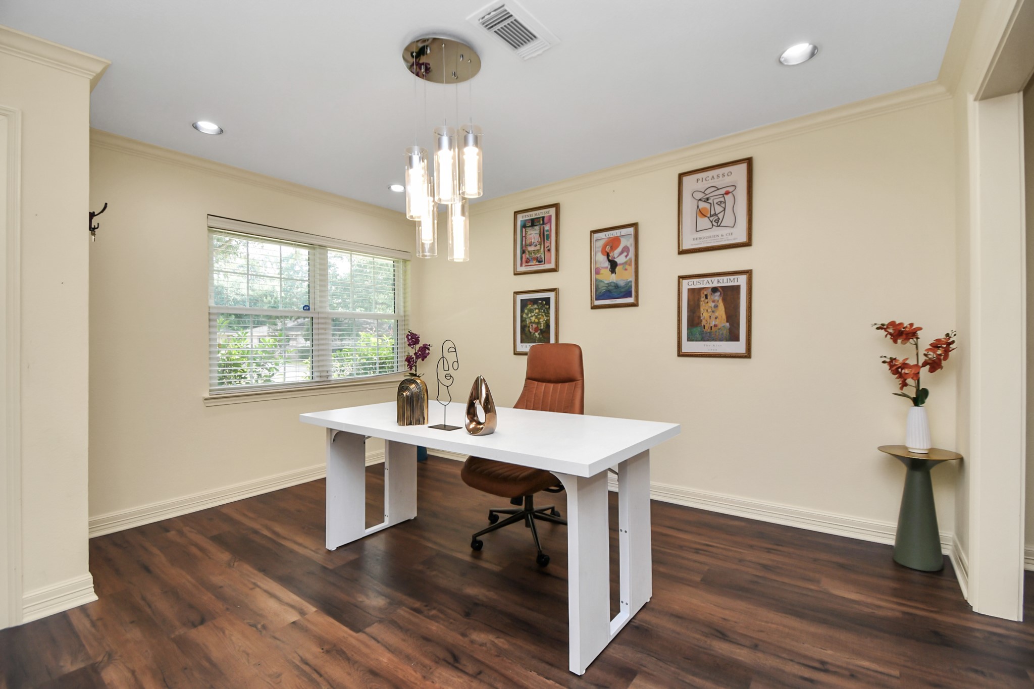 9606 Beverlyhill Street, Houston, TX 77063