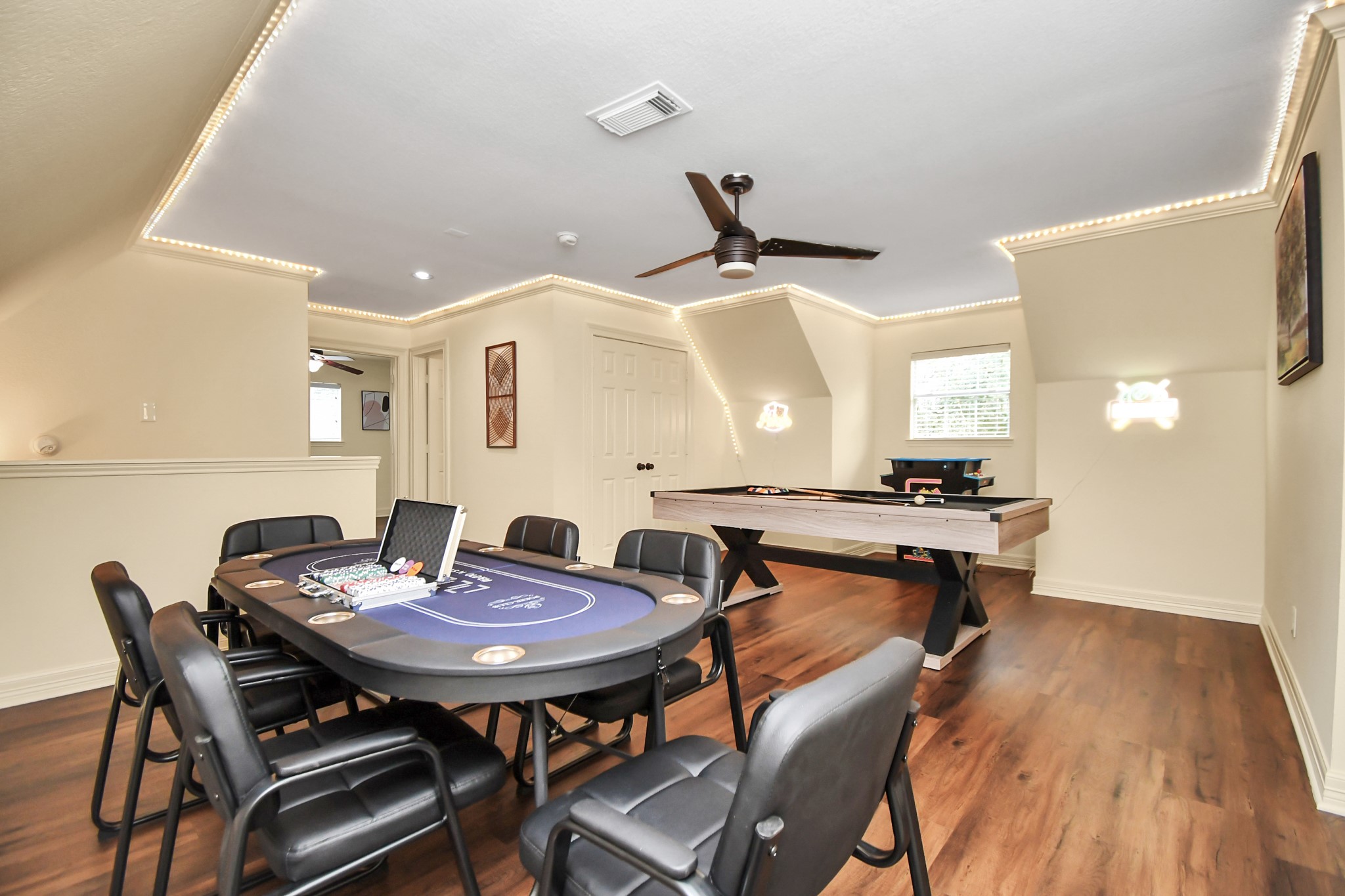 9606 Beverlyhill Street, Houston, TX 77063