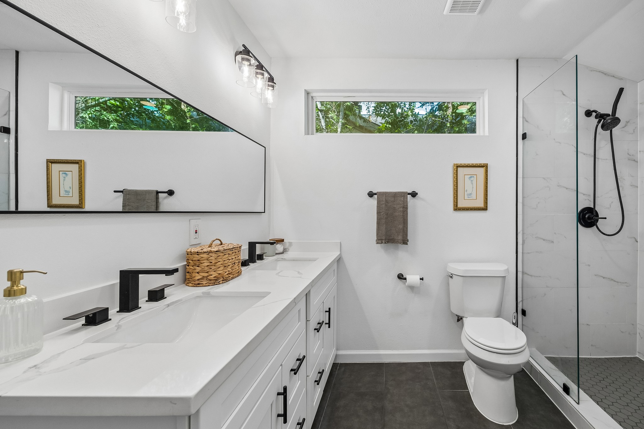 3555 Ruth Street, Houston, TX 77004
