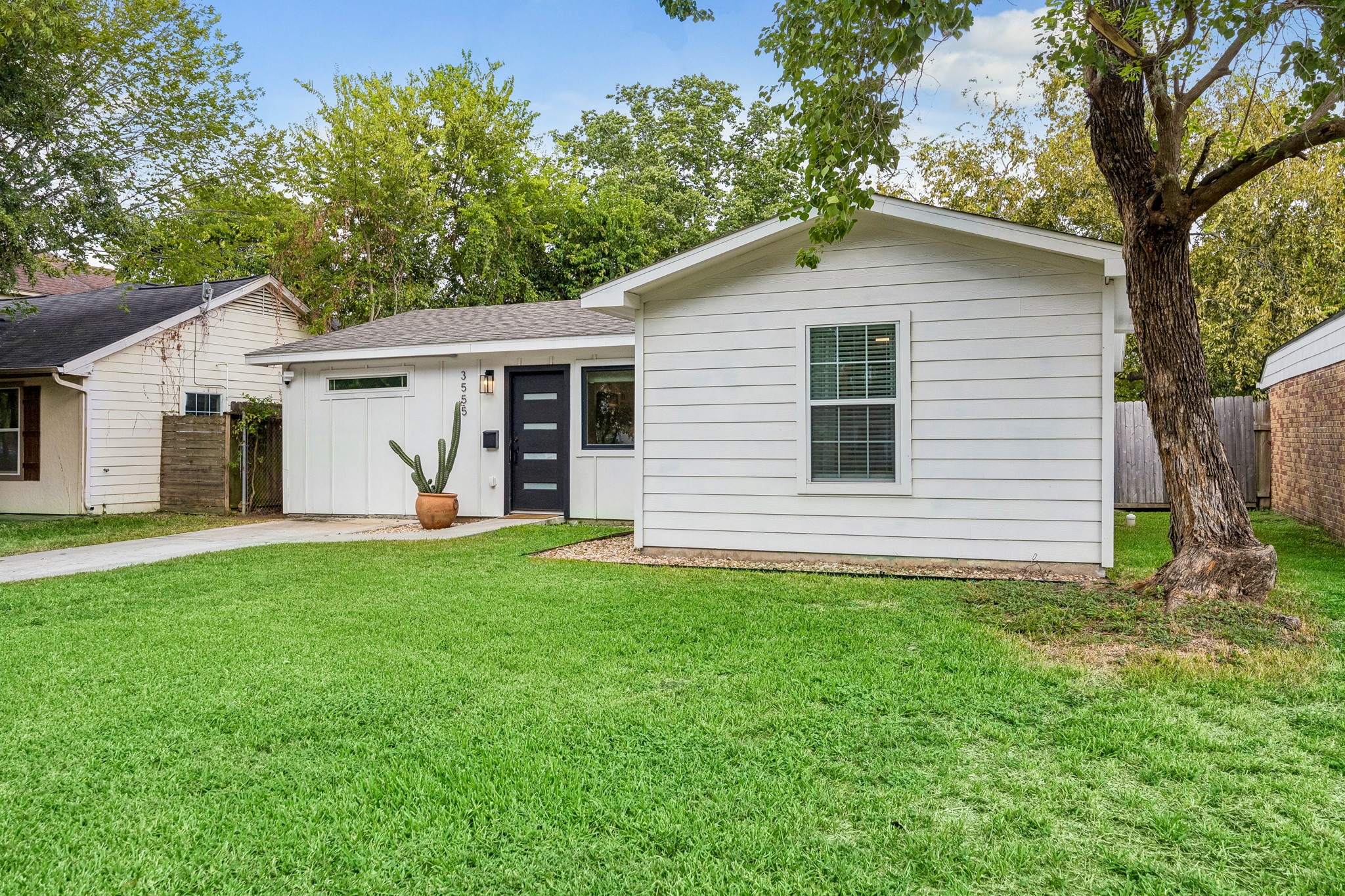 3555 Ruth Street, Houston, TX 77004
