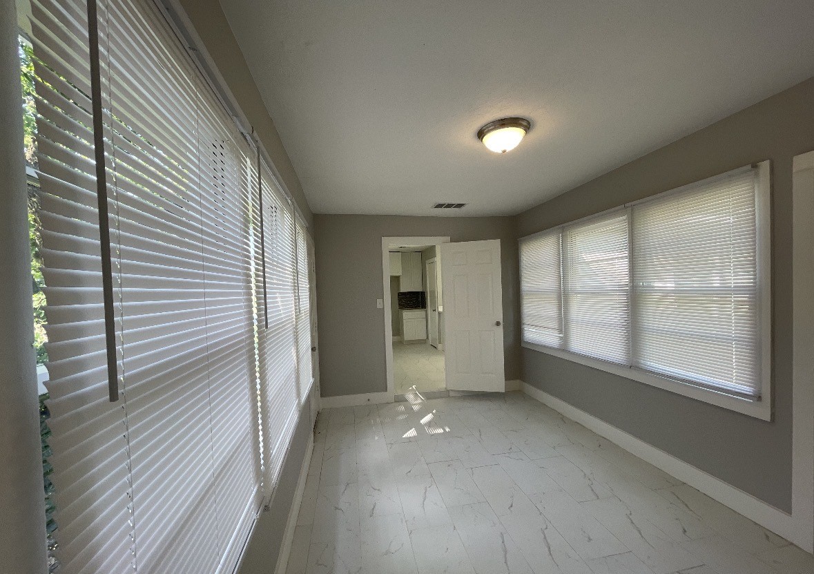 19506 Old Galveston Road, Webster, TX 77598
