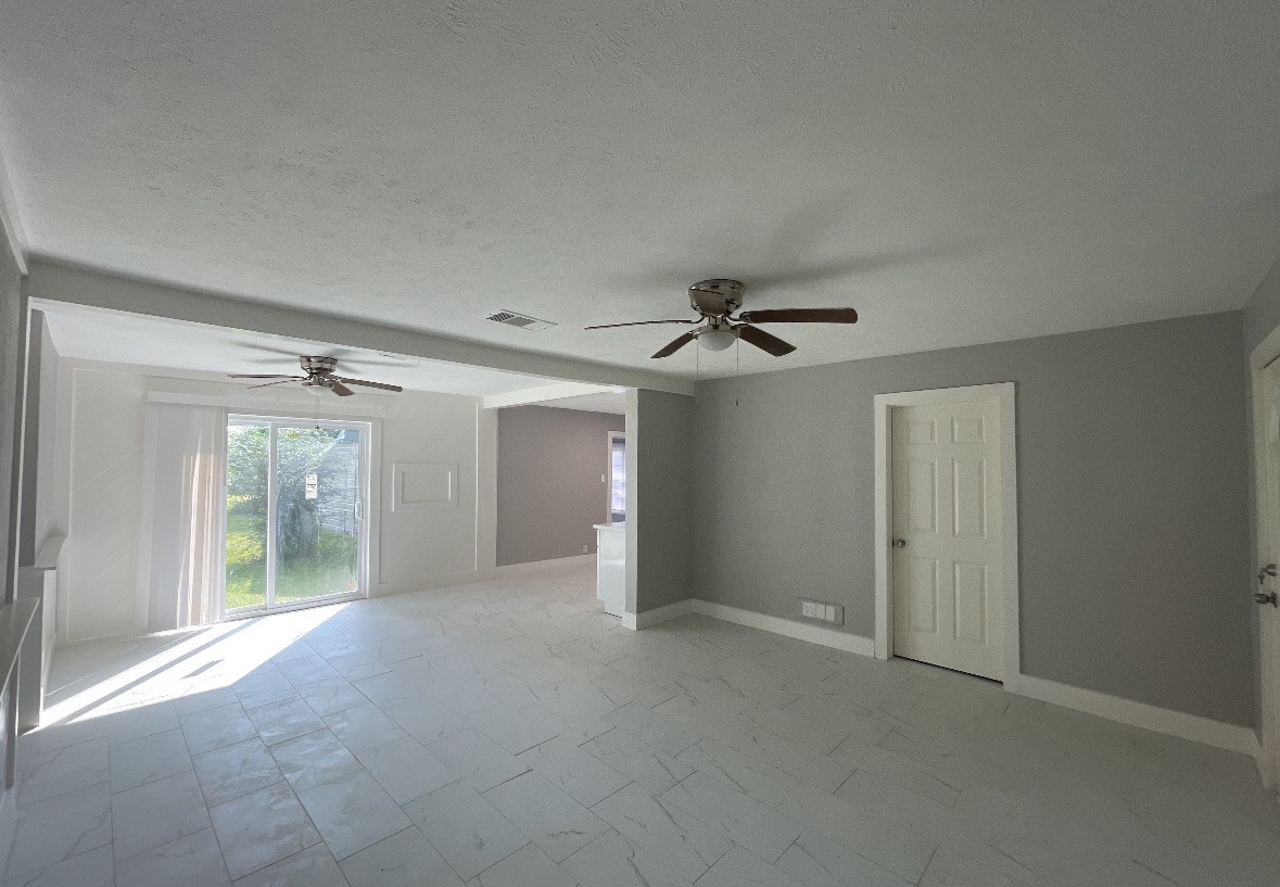 19506 Old Galveston Road, Webster, TX 77598