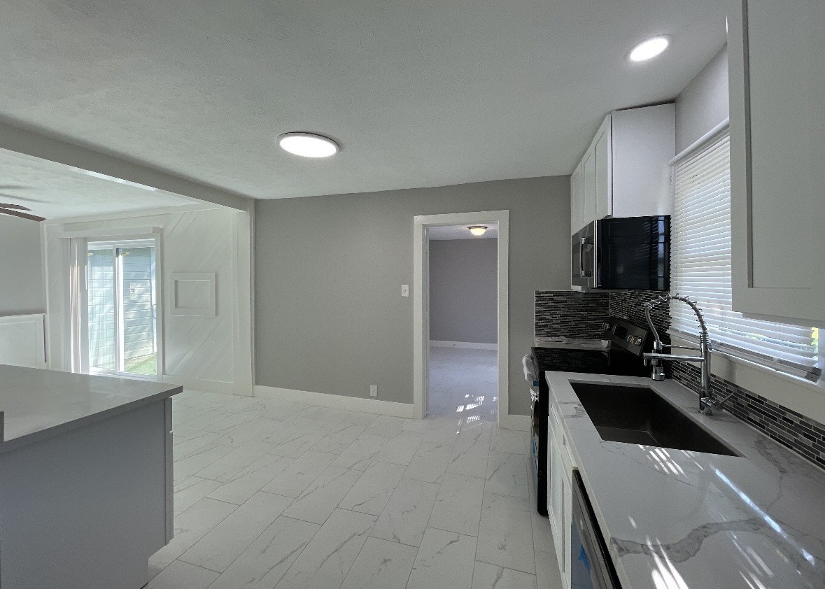 19506 Old Galveston Road, Webster, TX 77598